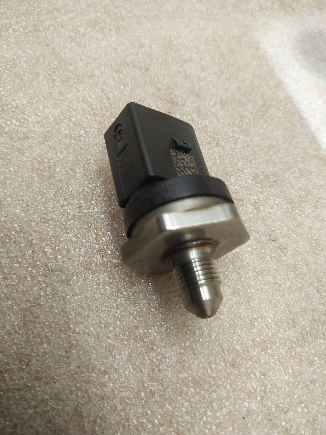 датчик давления топлива Volkswagen Touareg 7P6 2012