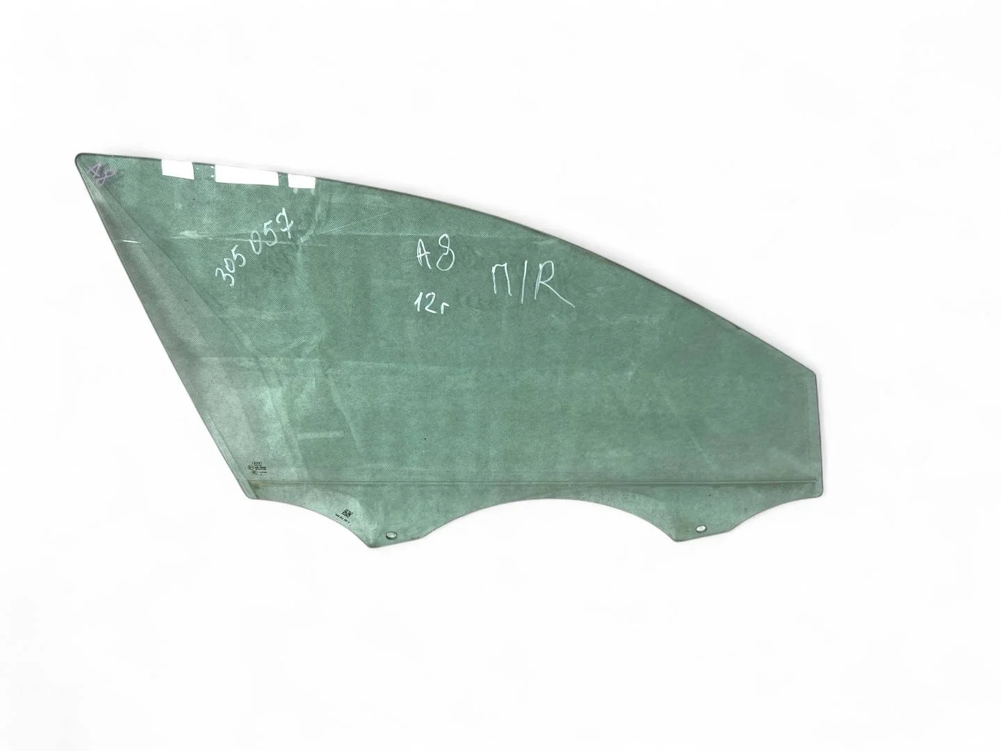 стекло двери передней правой Audi A8 D4/4H  2010