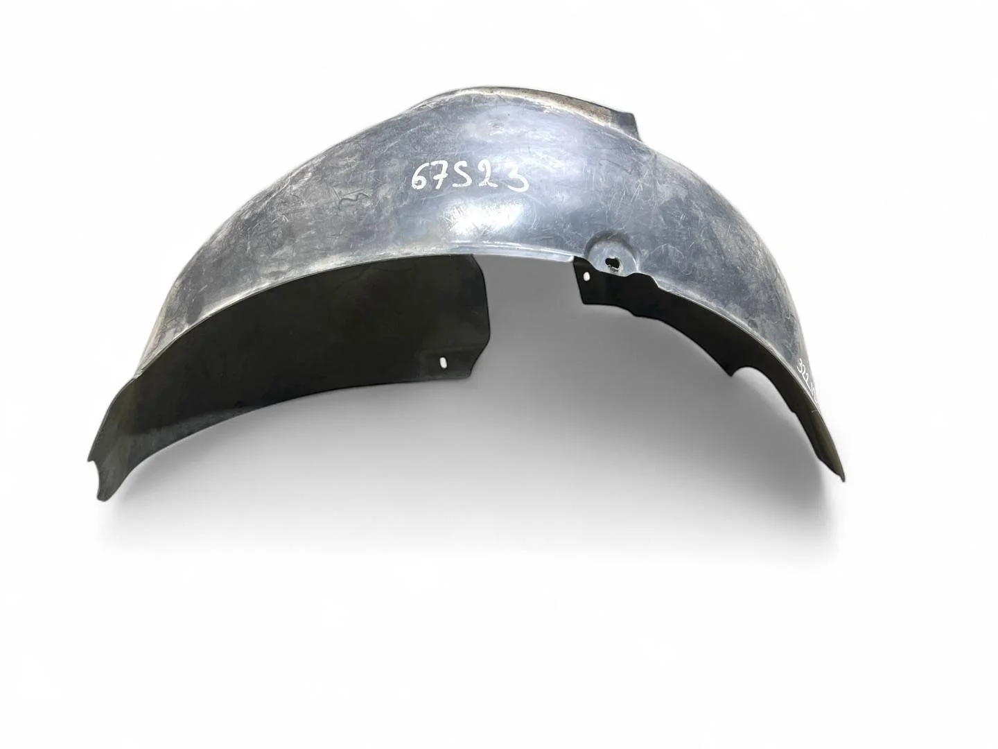 подкрылок передний левый Volkswagen Passat CC  2008