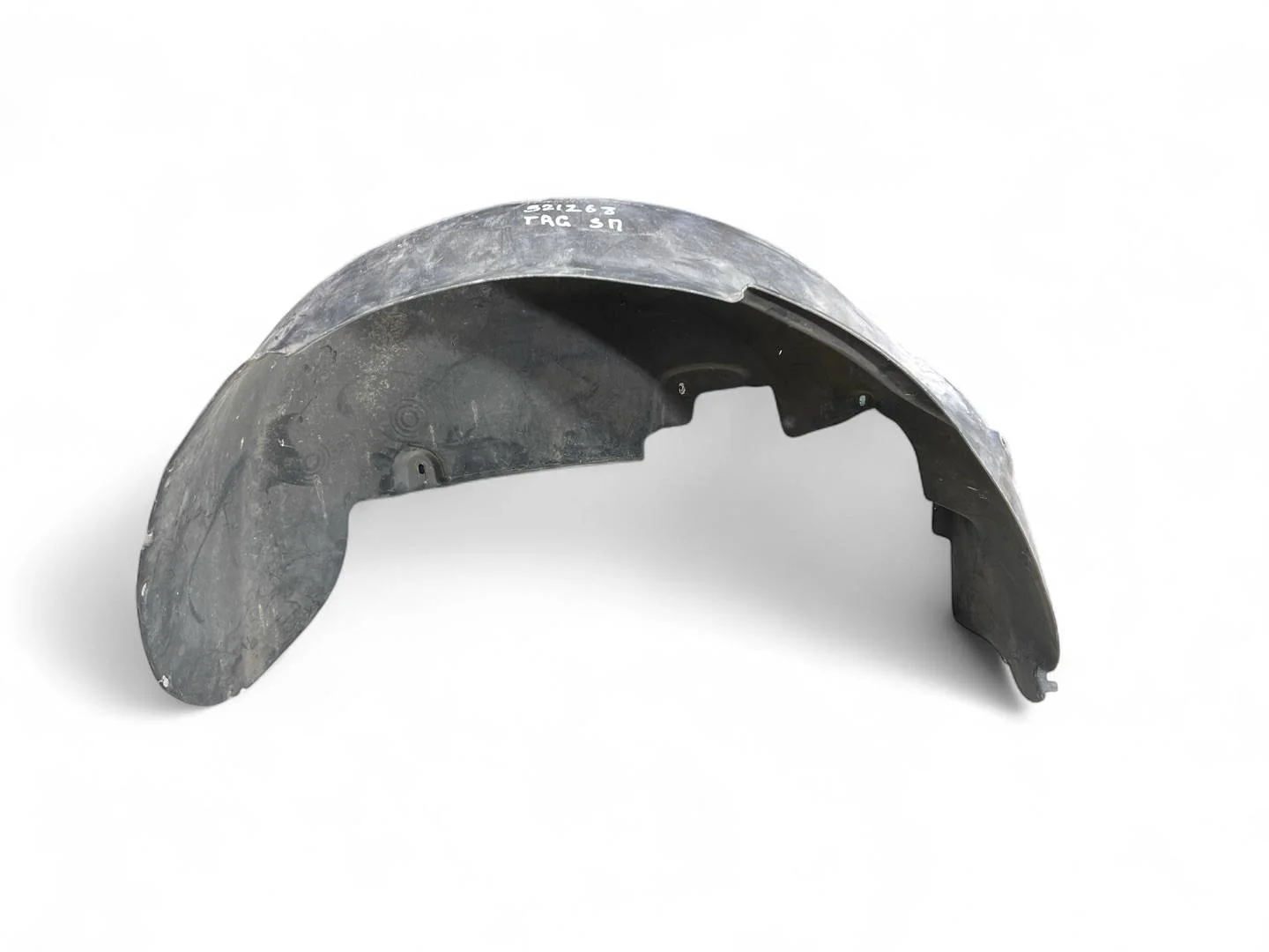 подкрылок задний правый Volkswagen Touareg  2006