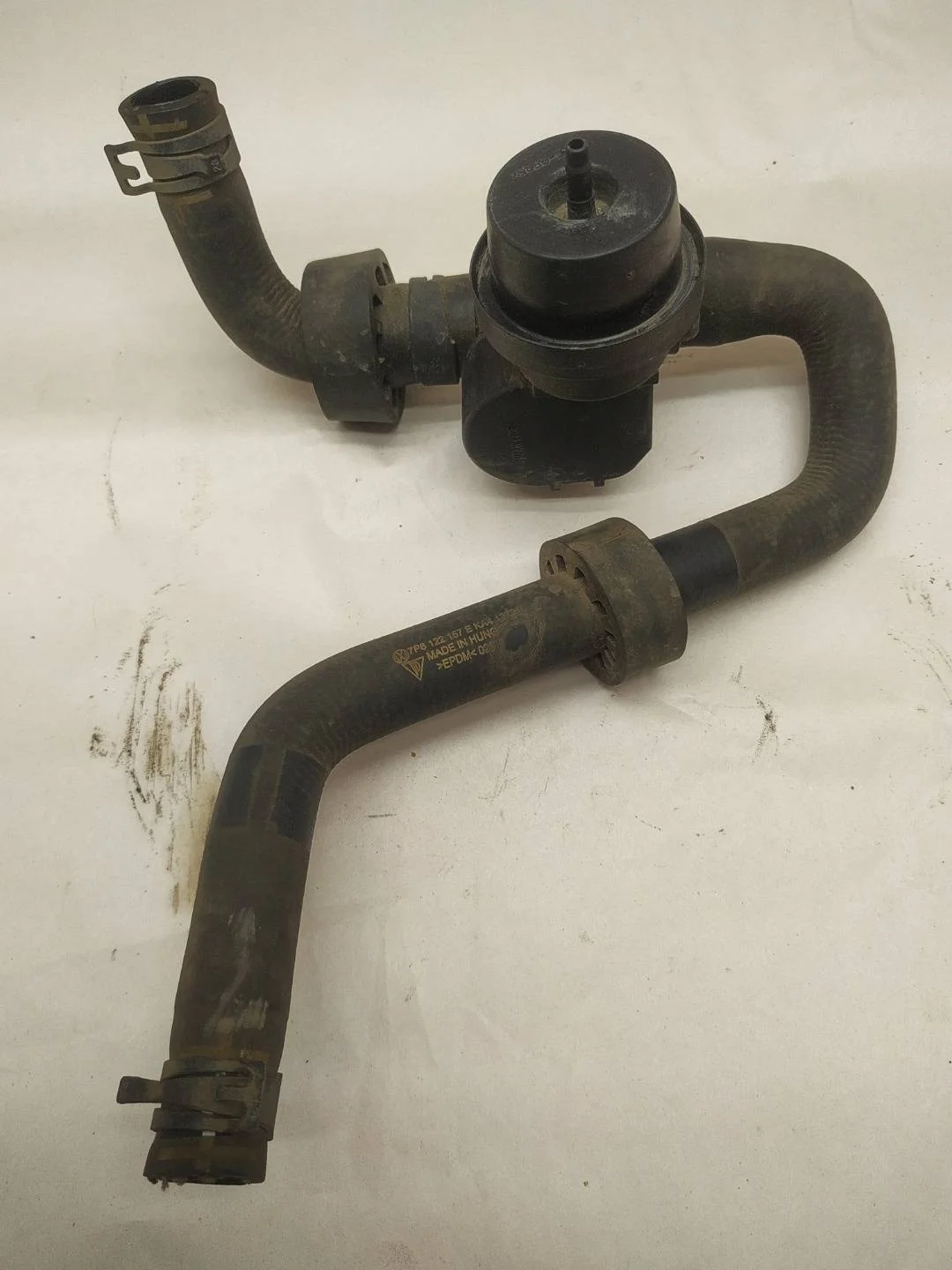 патрубок термостата Volkswagen Touareg 2 7P6 2013