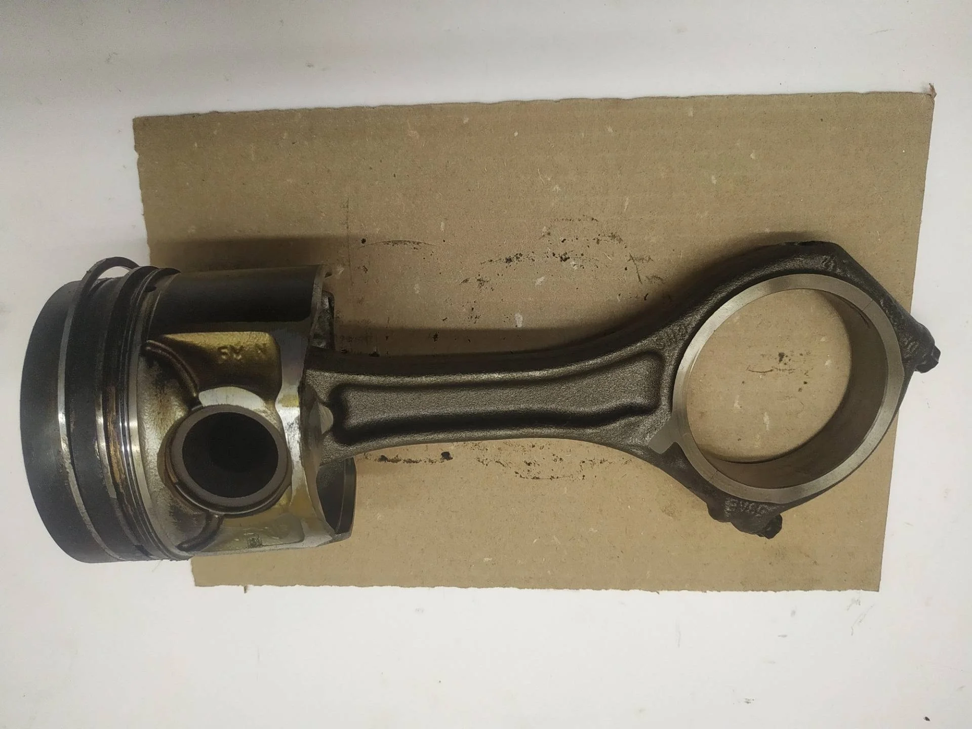 поршень Volkswagen Touareg 2 7P6 2013