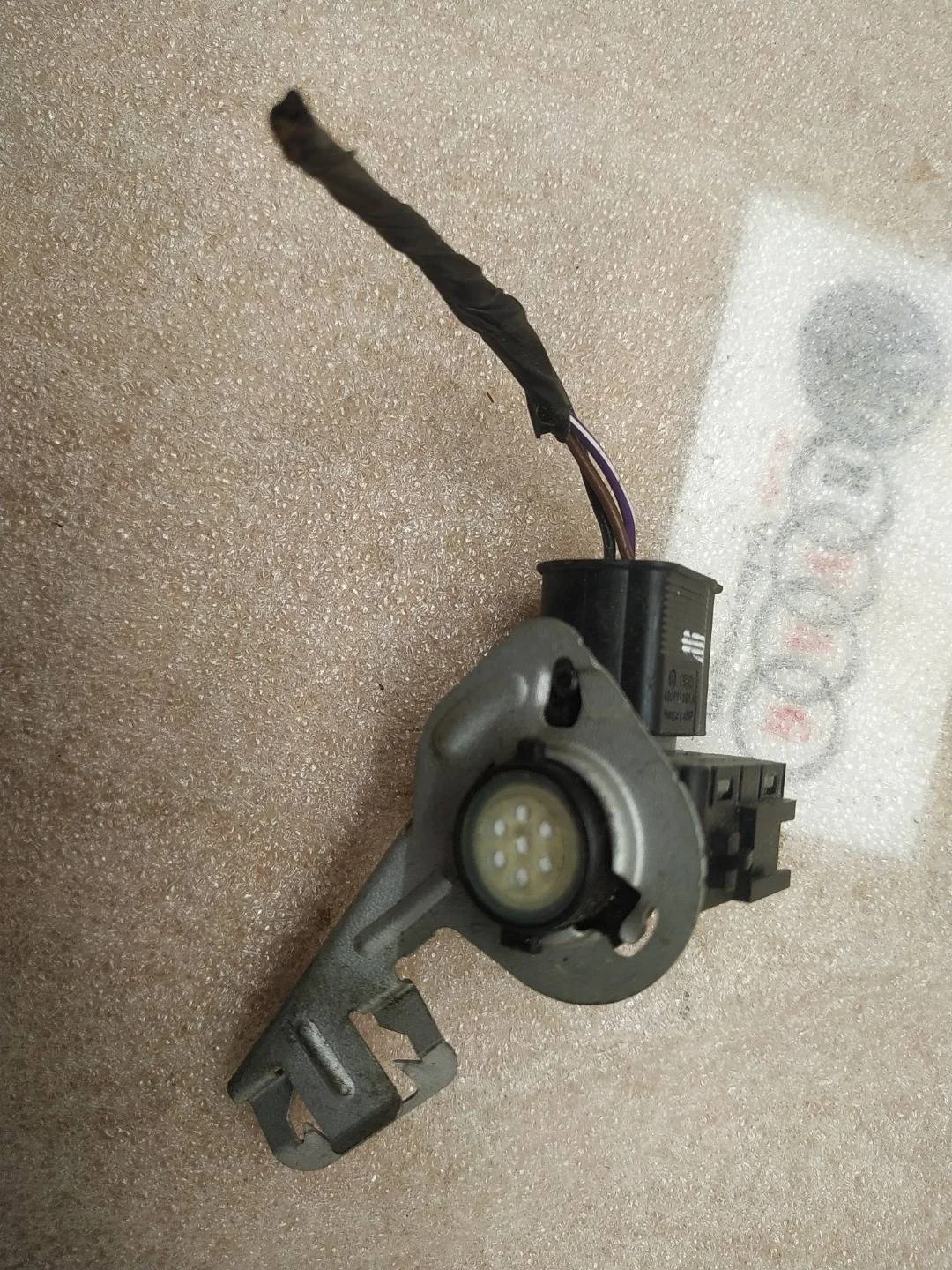 датчик вредных газов / датчик загрязнения воздуха Volkswagen Touareg 2 7P6 2011