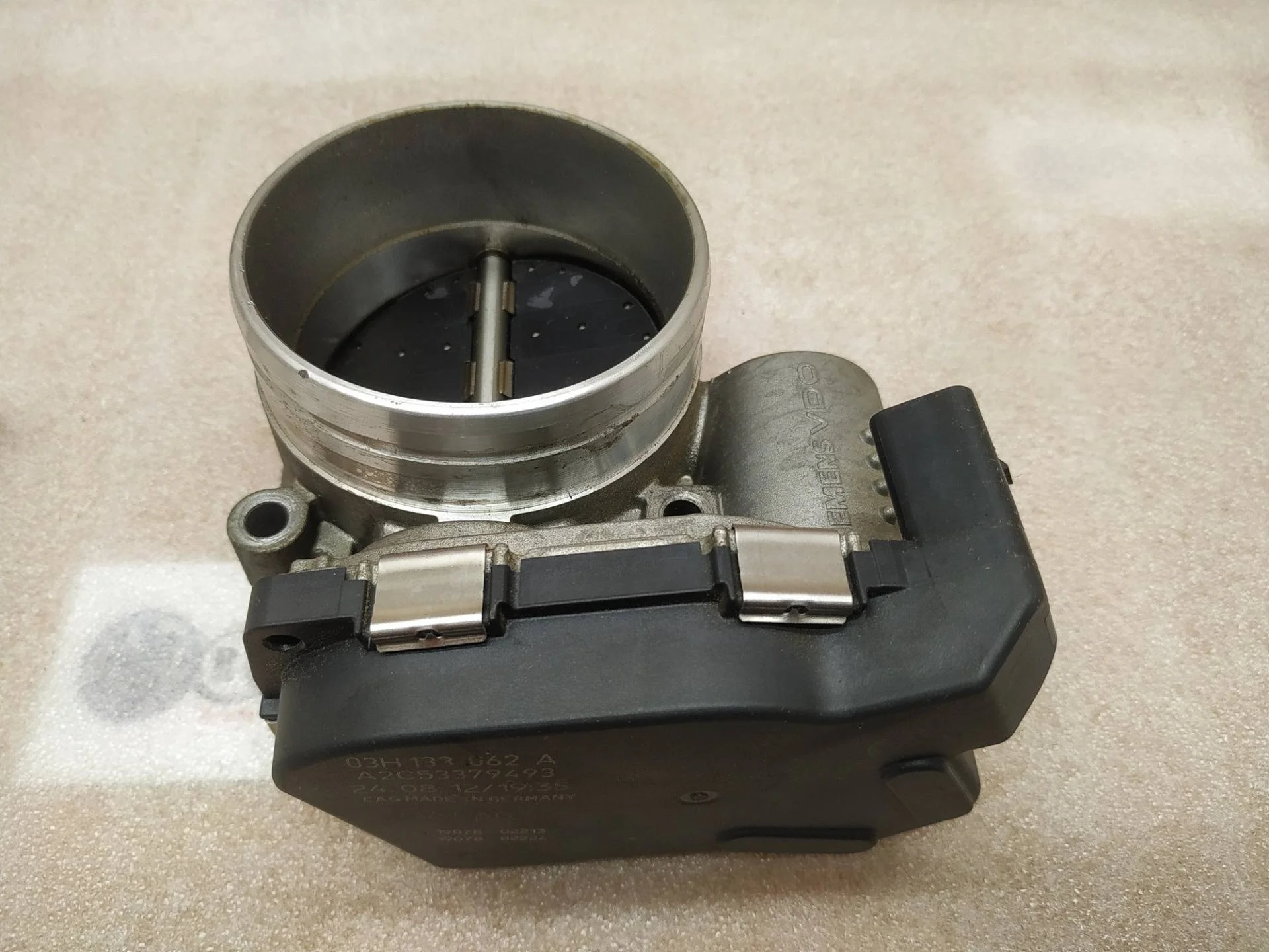 дроссельная заслонка Volkswagen Touareg 2 7P6 2013