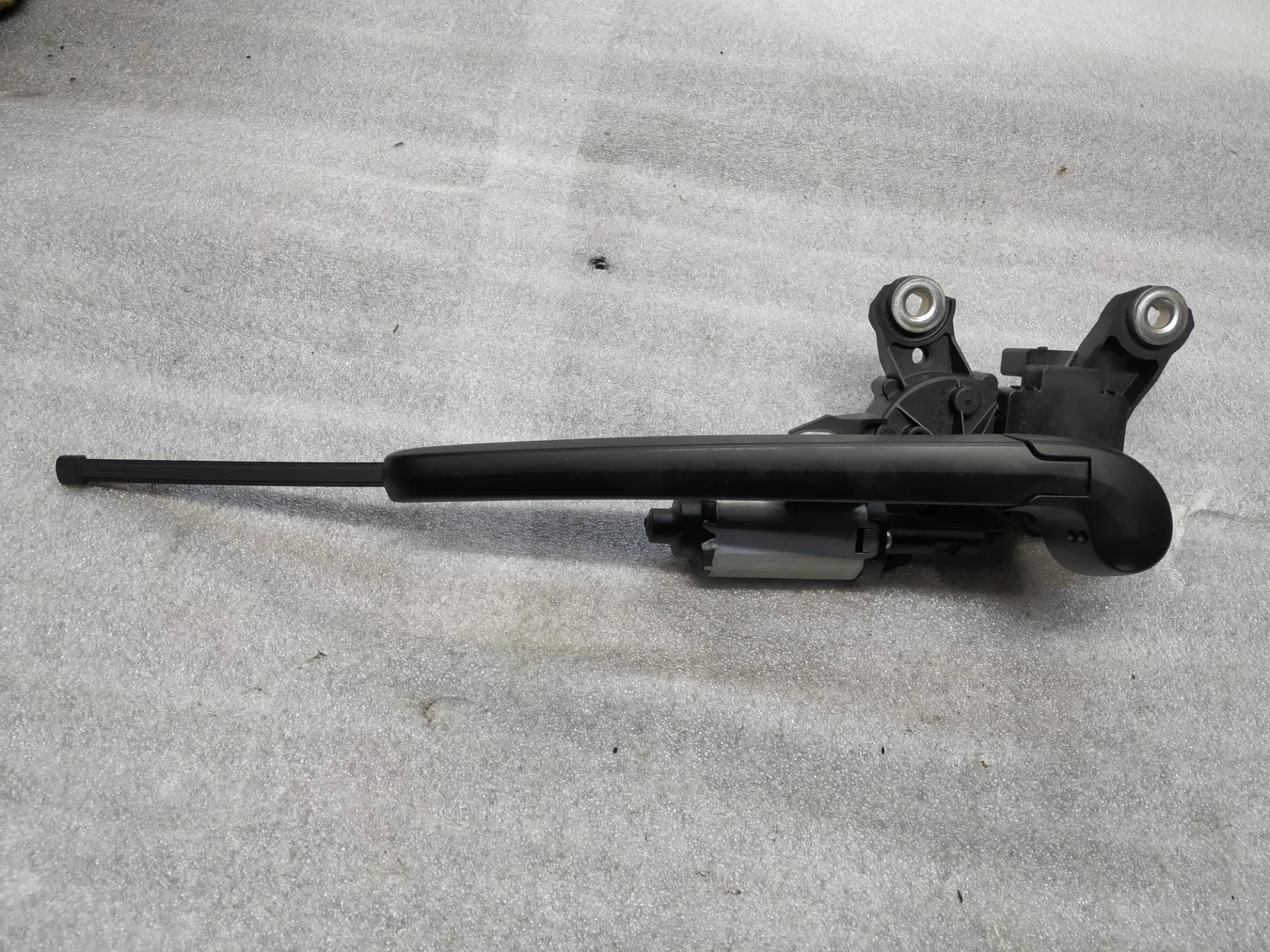 моторчик трапеции дворников (стеклоочистителя) Volkswagen Touareg 2 7P6 2013