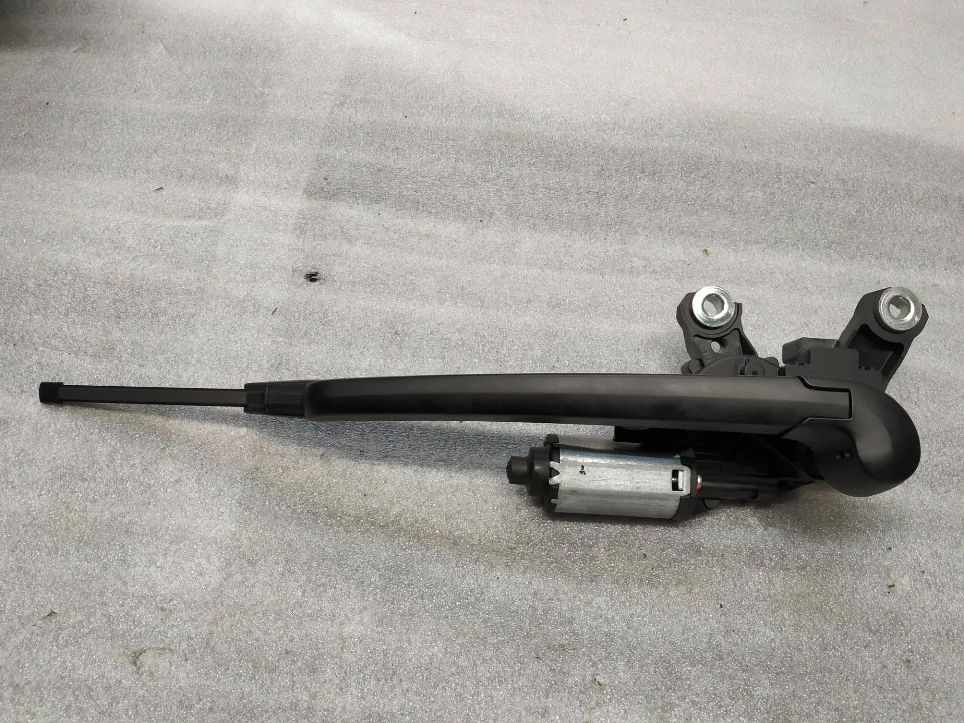 моторчик трапеции дворников (стеклоочистителя) Volkswagen Touareg 2 7P6 2012