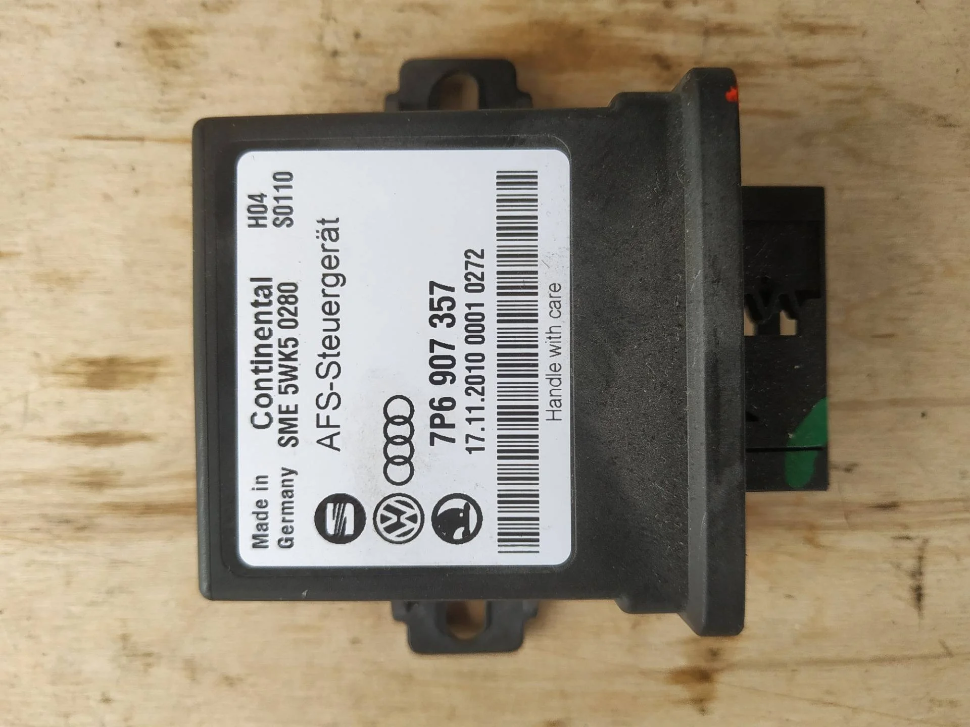 блок регулировки угла наклона фар Volkswagen Touareg 7P6 2011