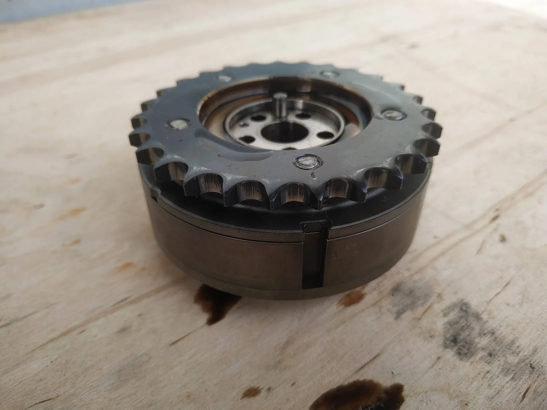 шестерня изменения фаз грм Volkswagen Touareg 7P6 2011