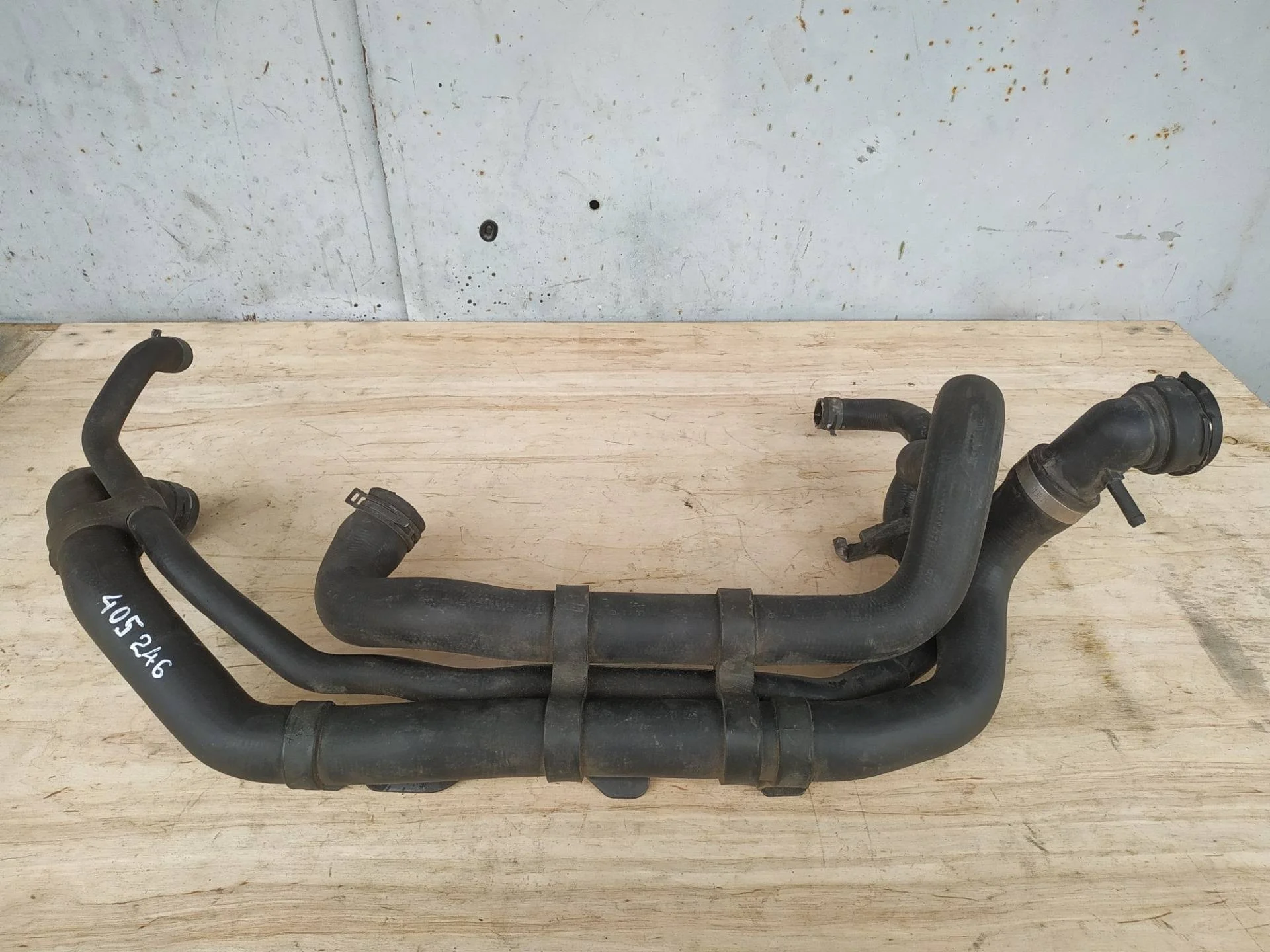 патрубок (трубопровод, шланг) Volkswagen Touareg 2 7P6 2011