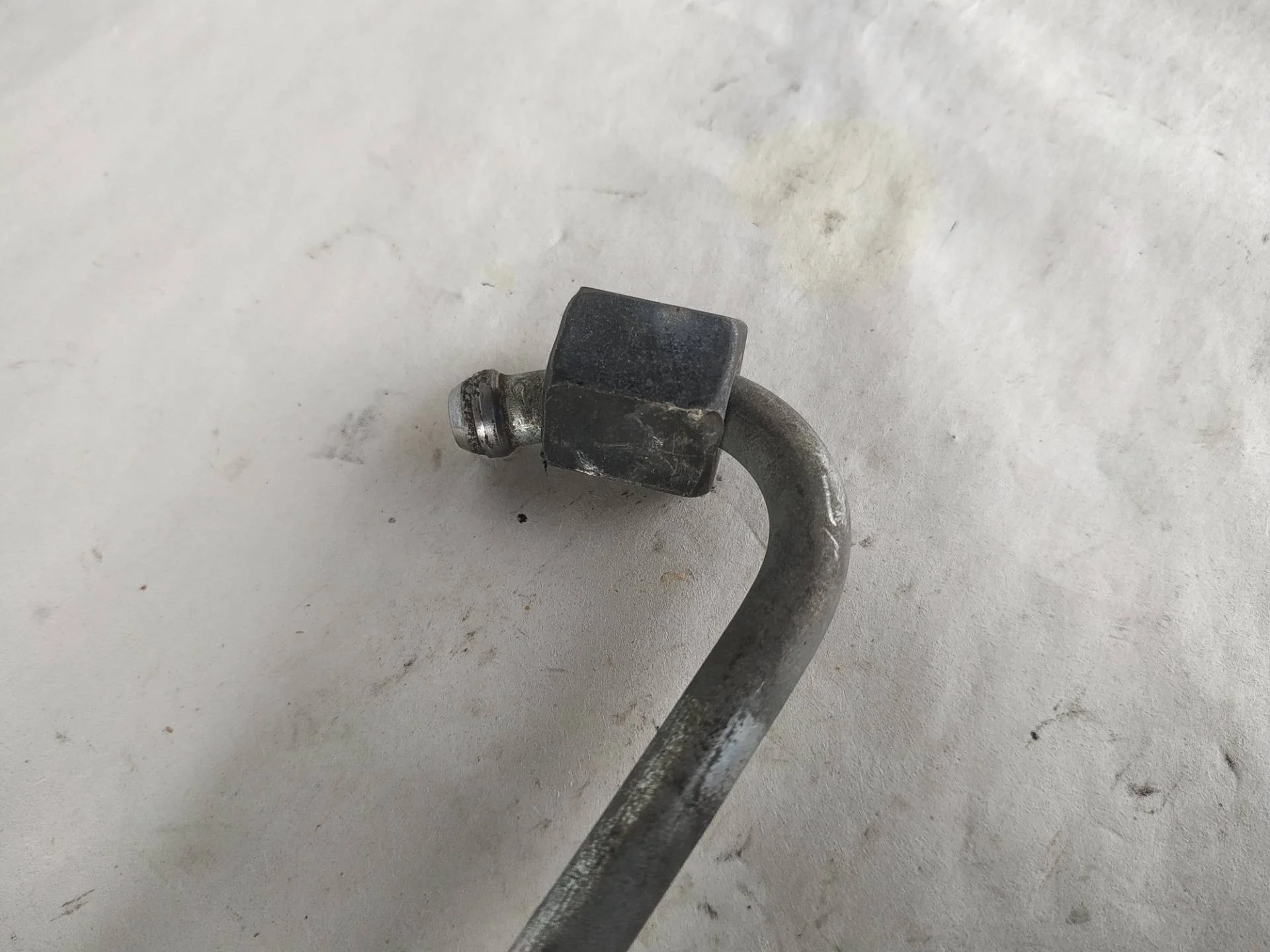 топливная трубка Volkswagen Touareg 2 7P6 2012