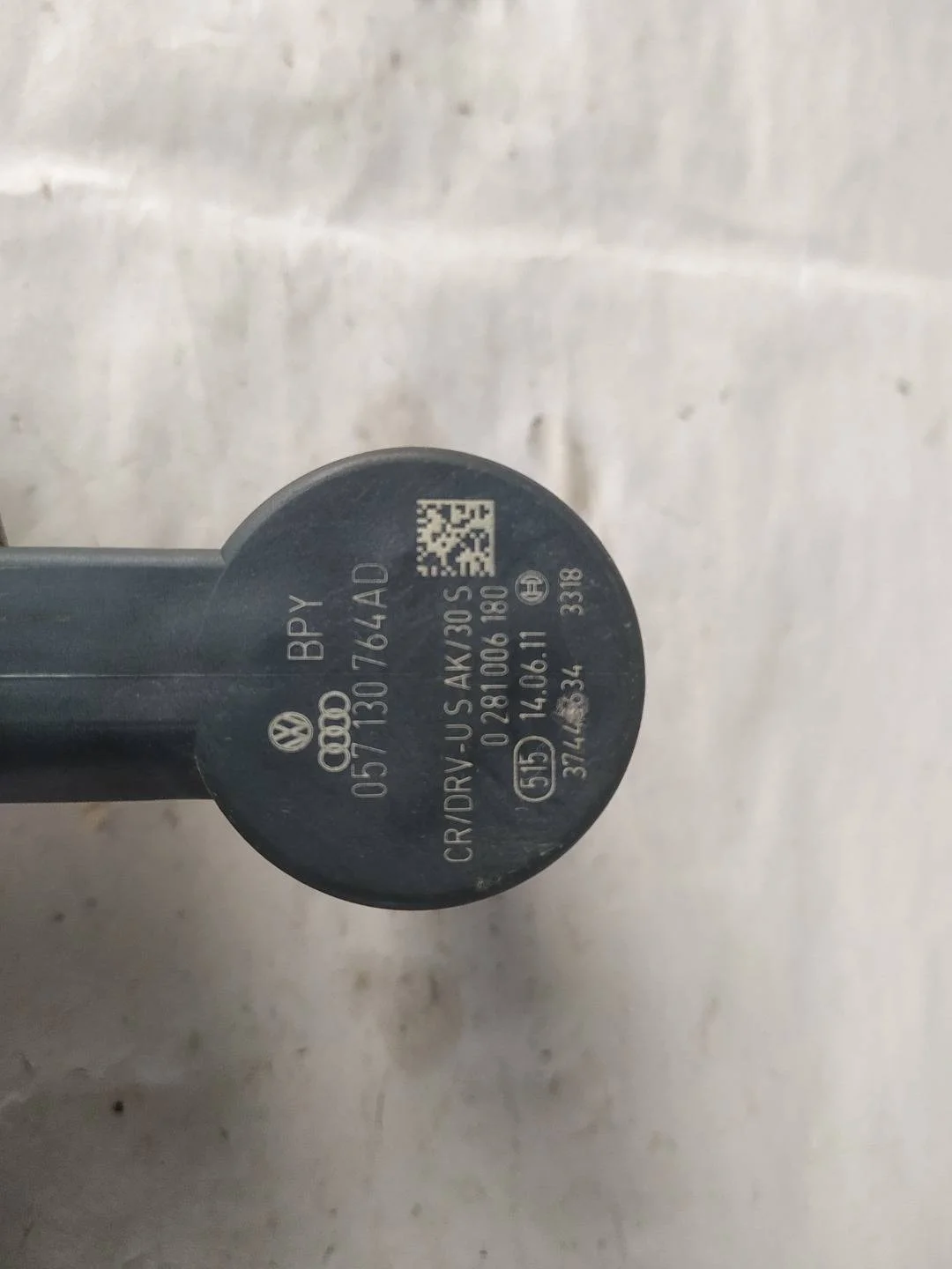 pегулятор давления топлива Volkswagen Touareg 2 7P6 2012