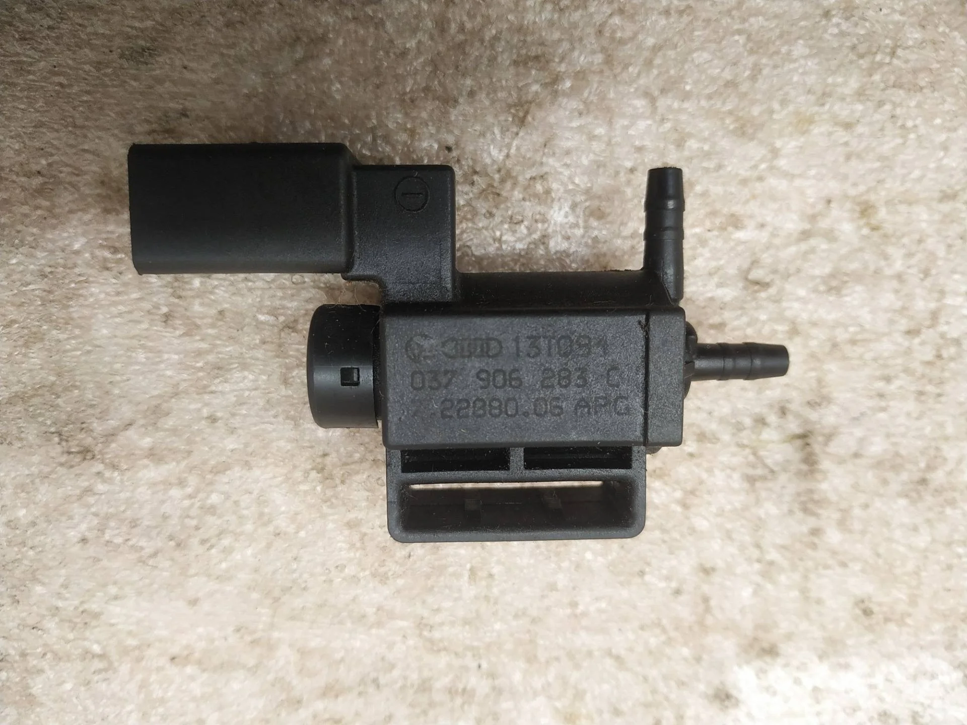 электромагнитный клапан Volkswagen Touareg 2 7P6 2013