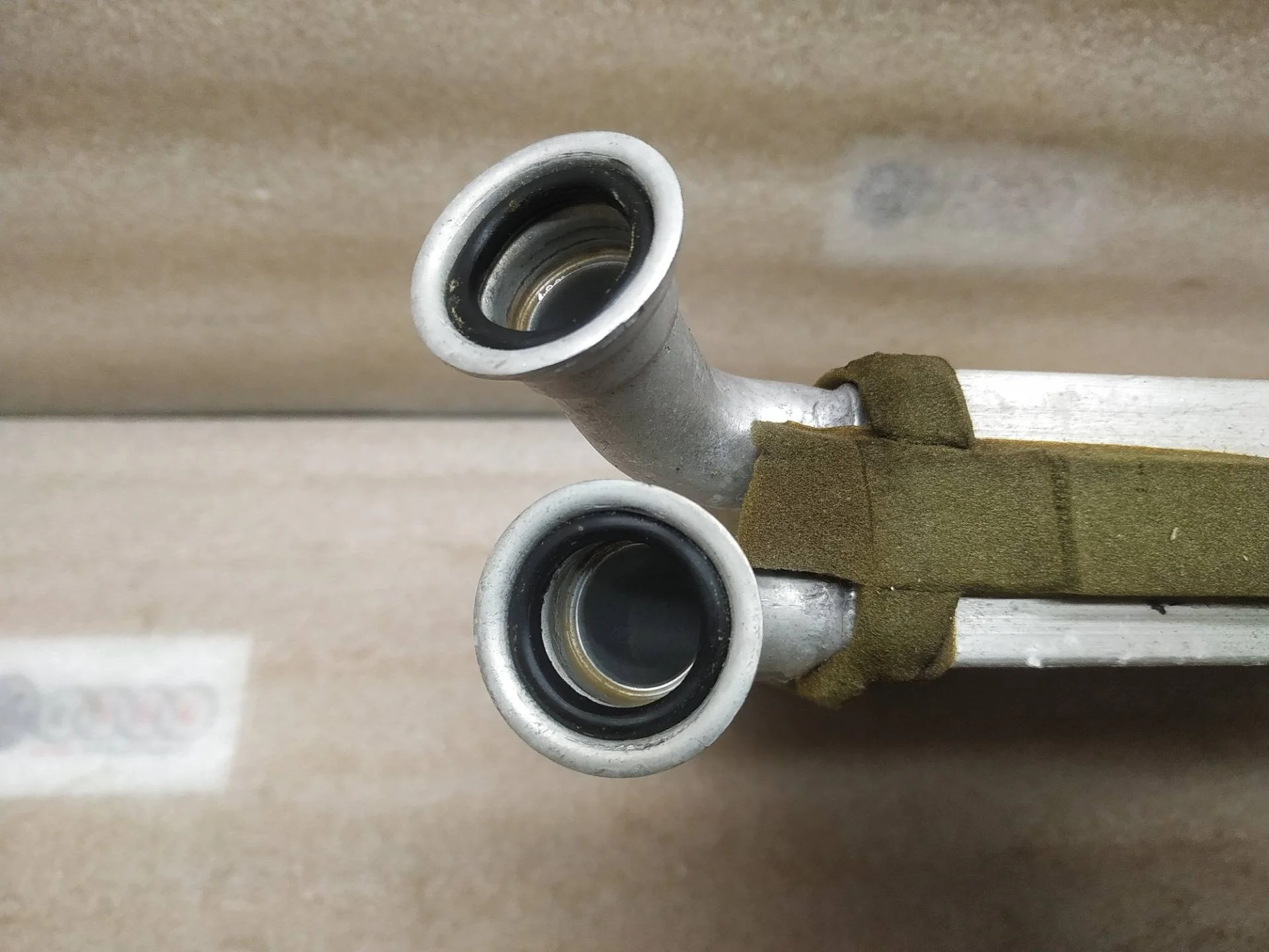 радиатор отопителя (печки) Volkswagen Touareg 2 7P6 2015