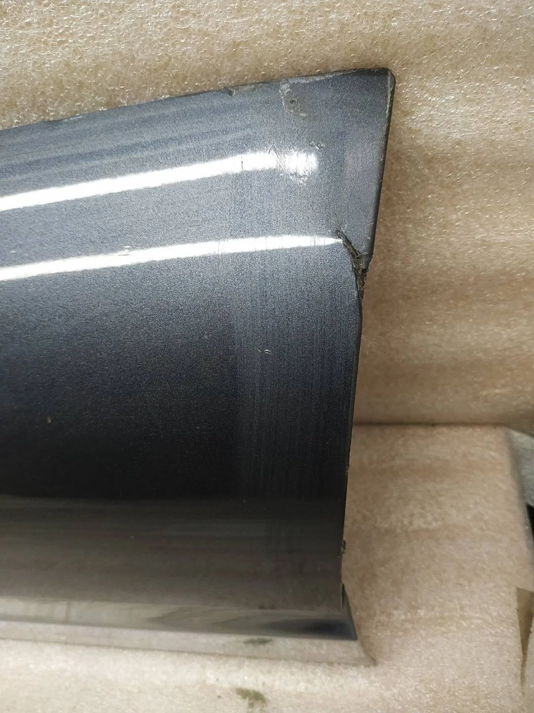 накладка двери передней правой Volkswagen Touareg 2 7P6 2013