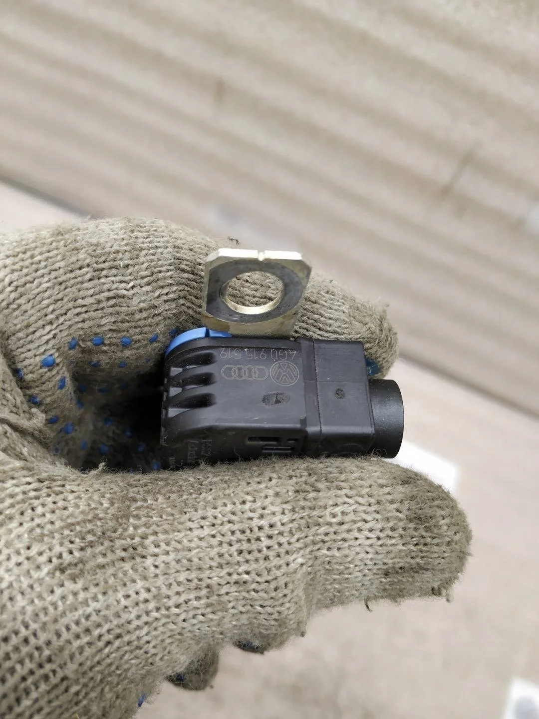 пиропатрон АКБ Volkswagen Touareg 2 7P6 2012