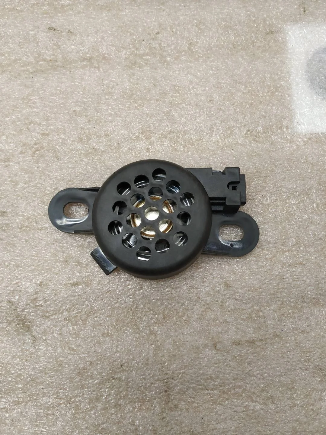 динамик высокочастотный (пищалка) двери Volkswagen Touareg 2 7P6 2013