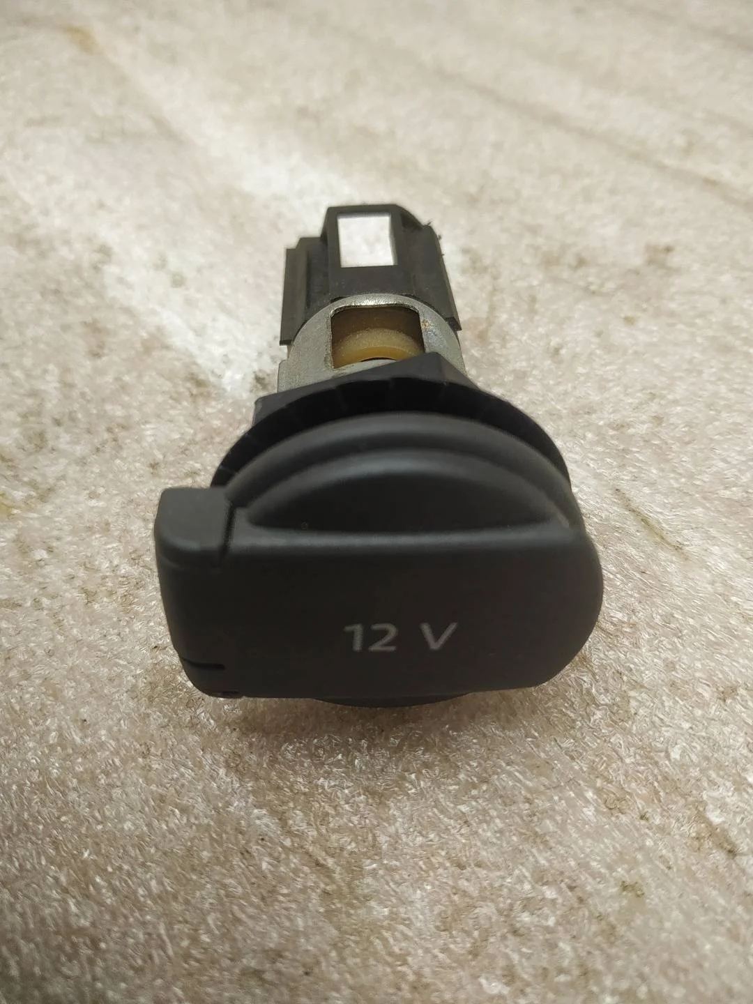 гнездо прикуривателя Volkswagen Touareg 2 7P6 2012