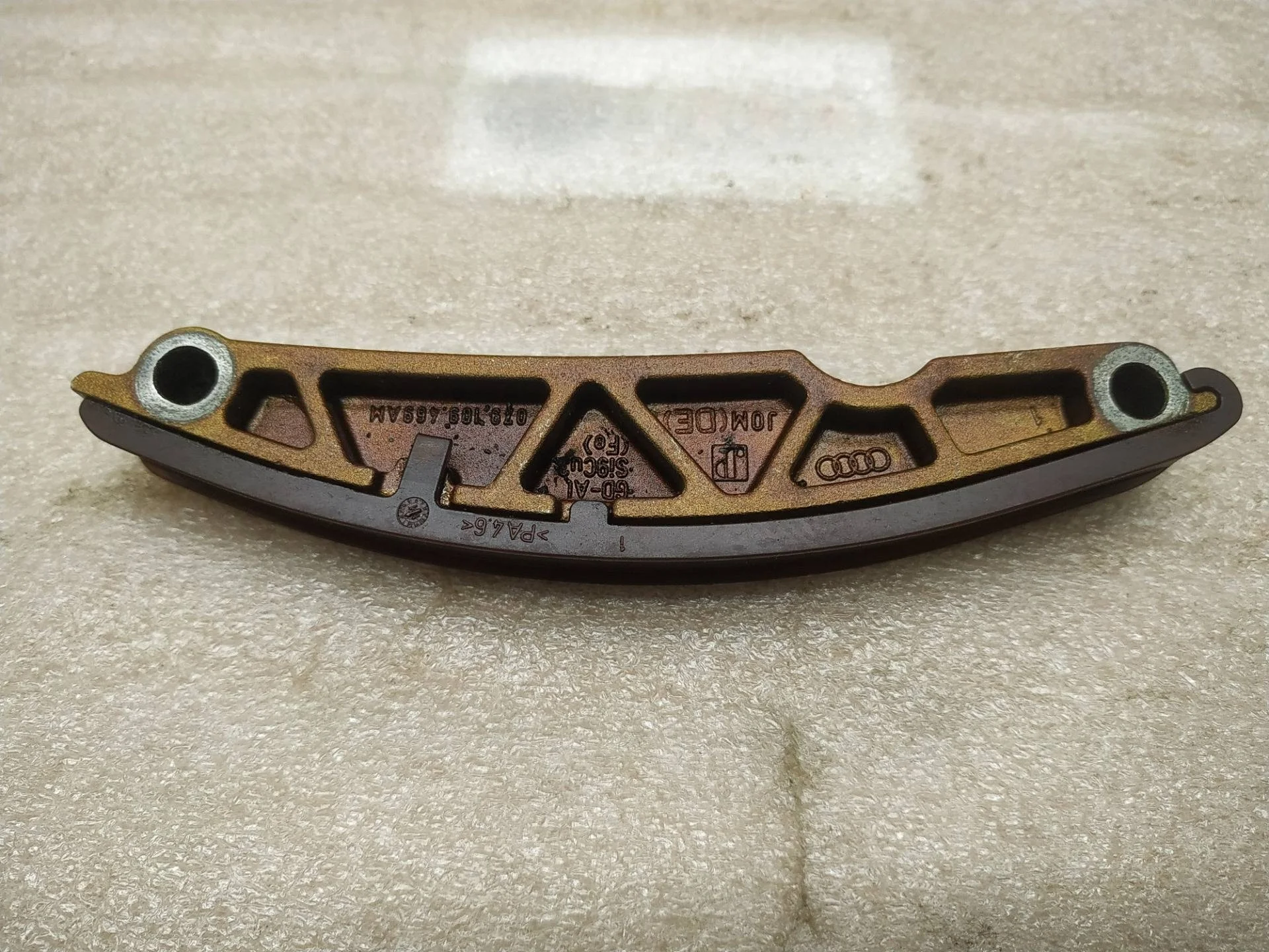 натяжитель цепи Volkswagen Touareg 2 7P6 2011