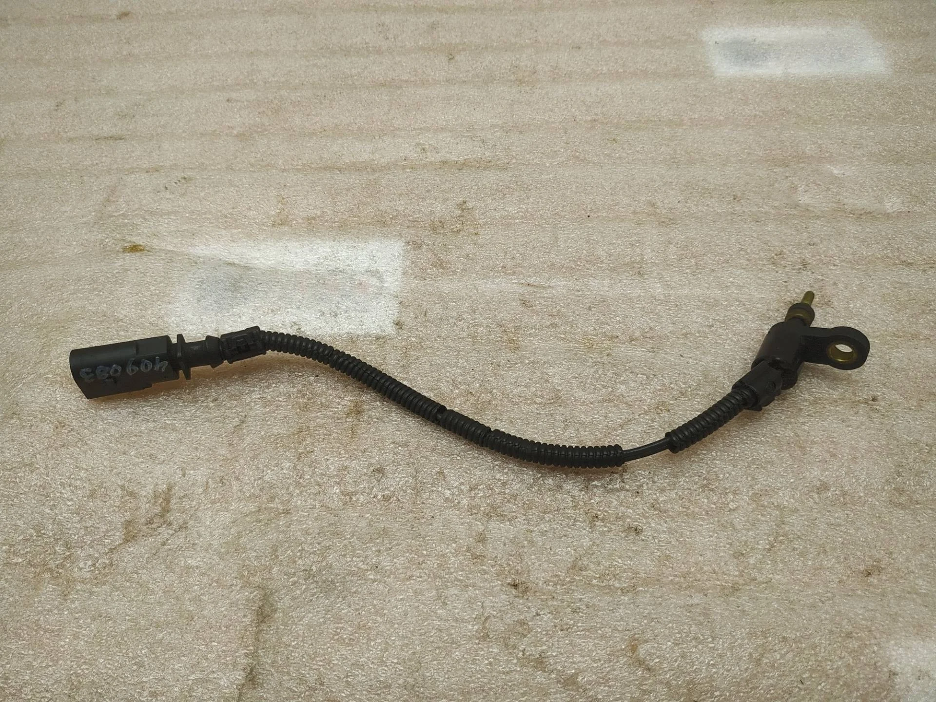 датчик температуры двигателя Volkswagen Touareg 2 7P6 2014