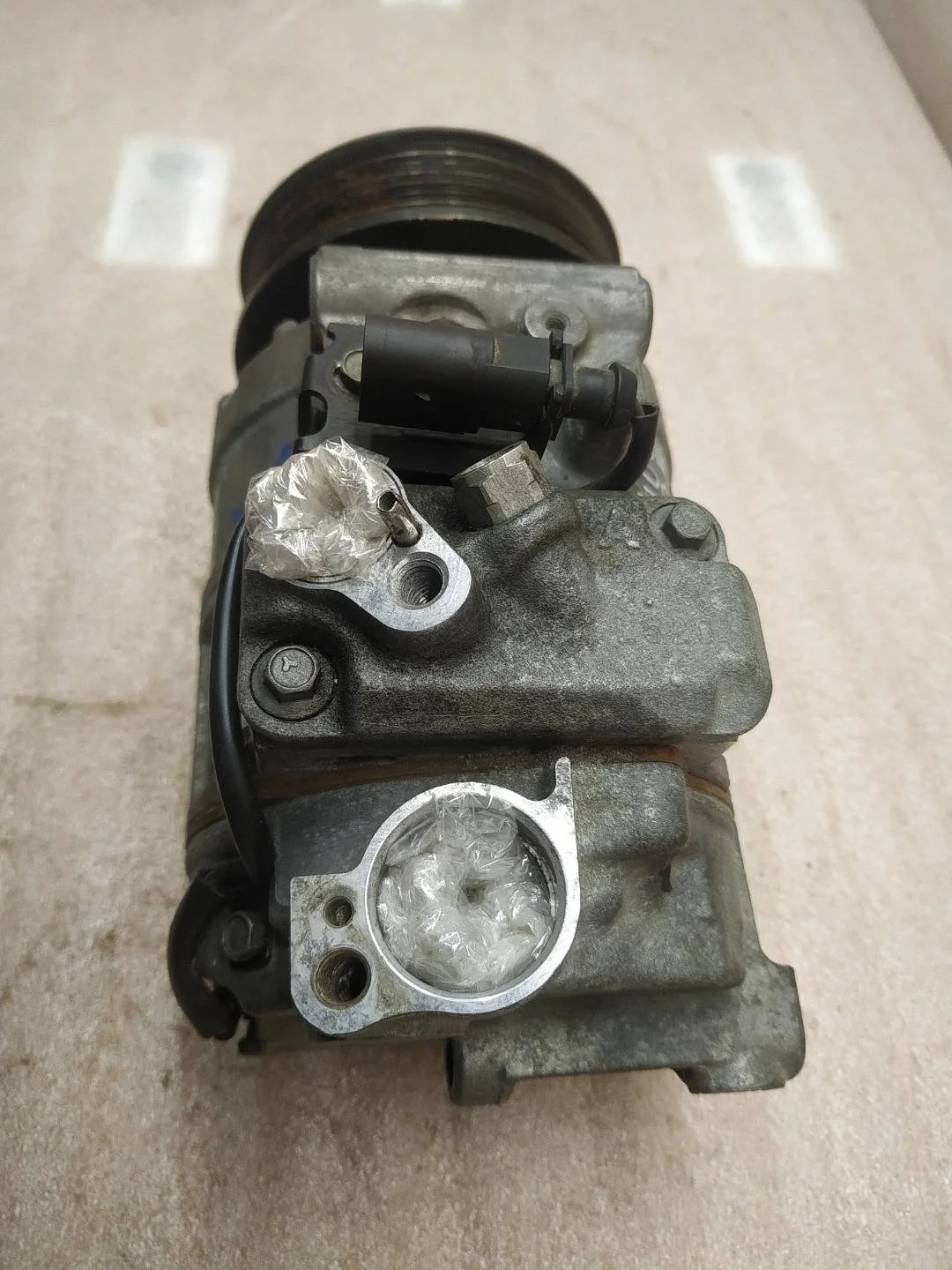 компрессор кондиционера Volkswagen Touareg 2 7P6 2011