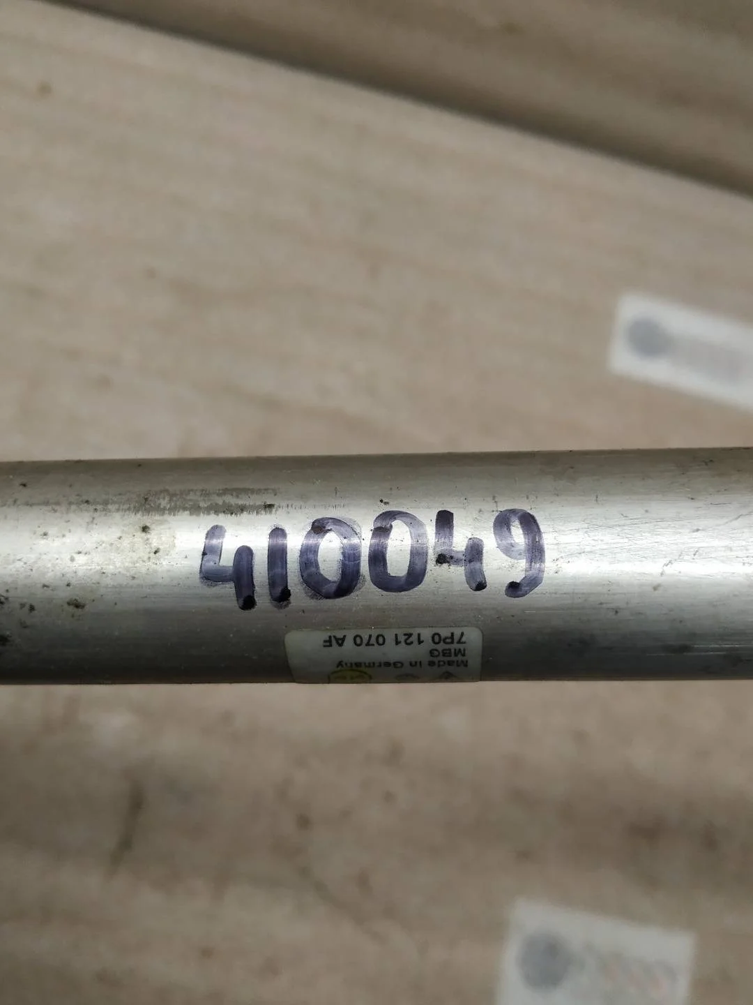 трубка охлаждающей жидкости металлическая Volkswagen Touareg 2 7P6 2015