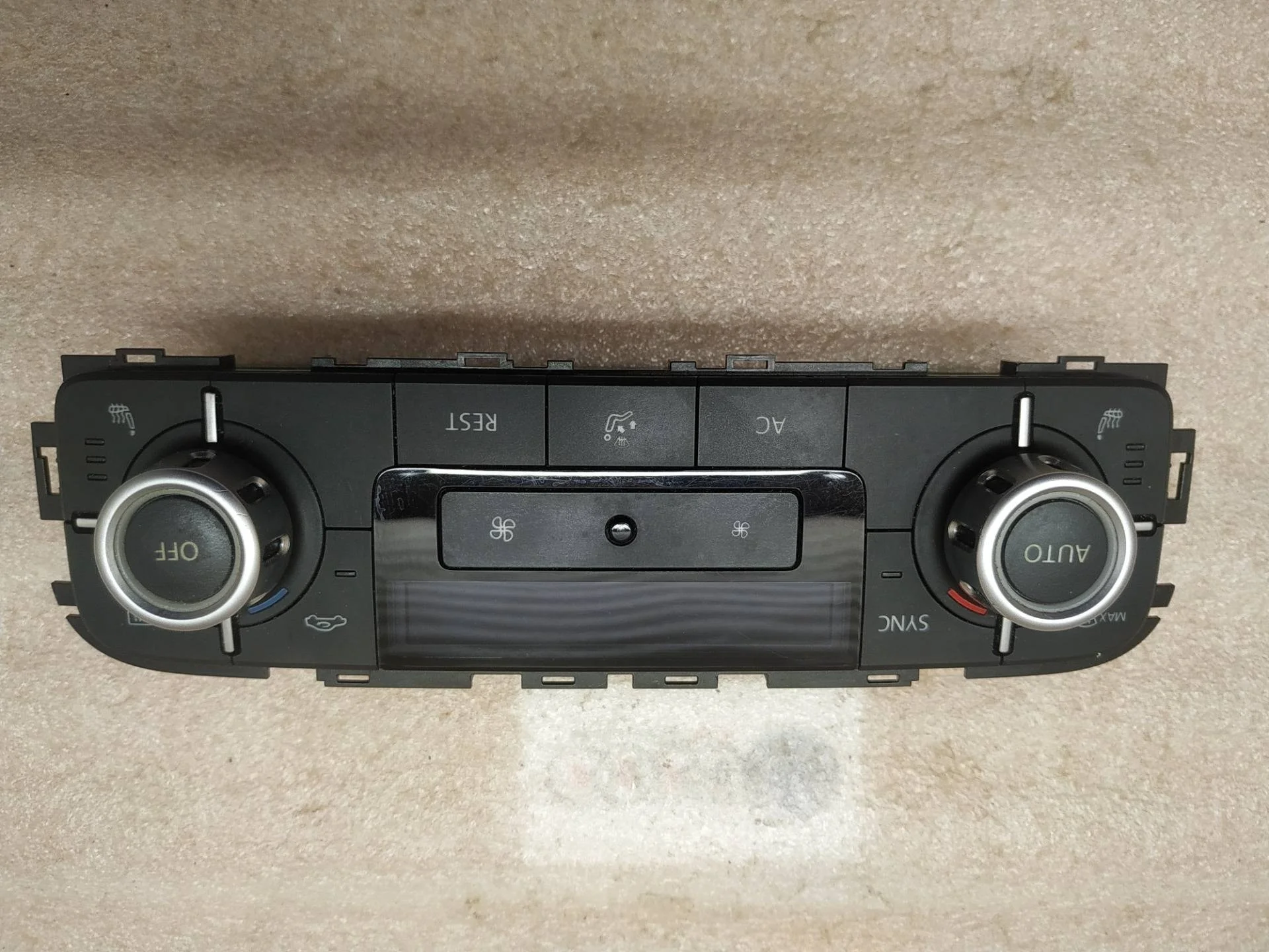 блок управления печки/климат-контроля Volkswagen Touareg 2 7P6 2012