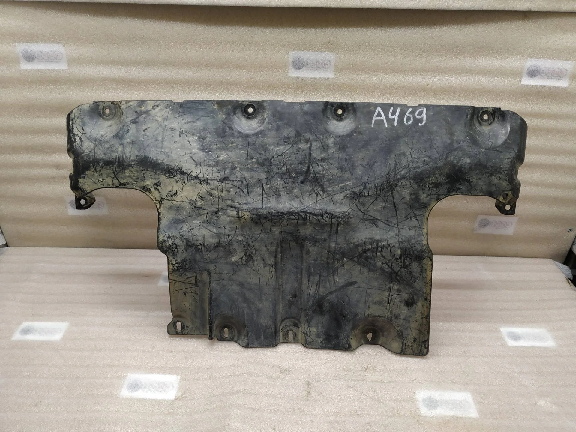 защита двигателя Volkswagen Touareg 2 7P6 2011