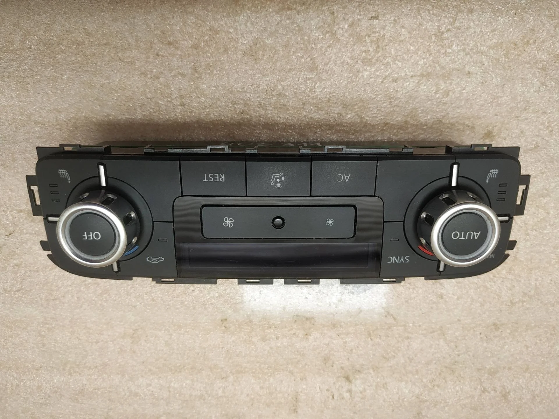 блок управления печки/климат-контроля Volkswagen Touareg 2 7P6 2011