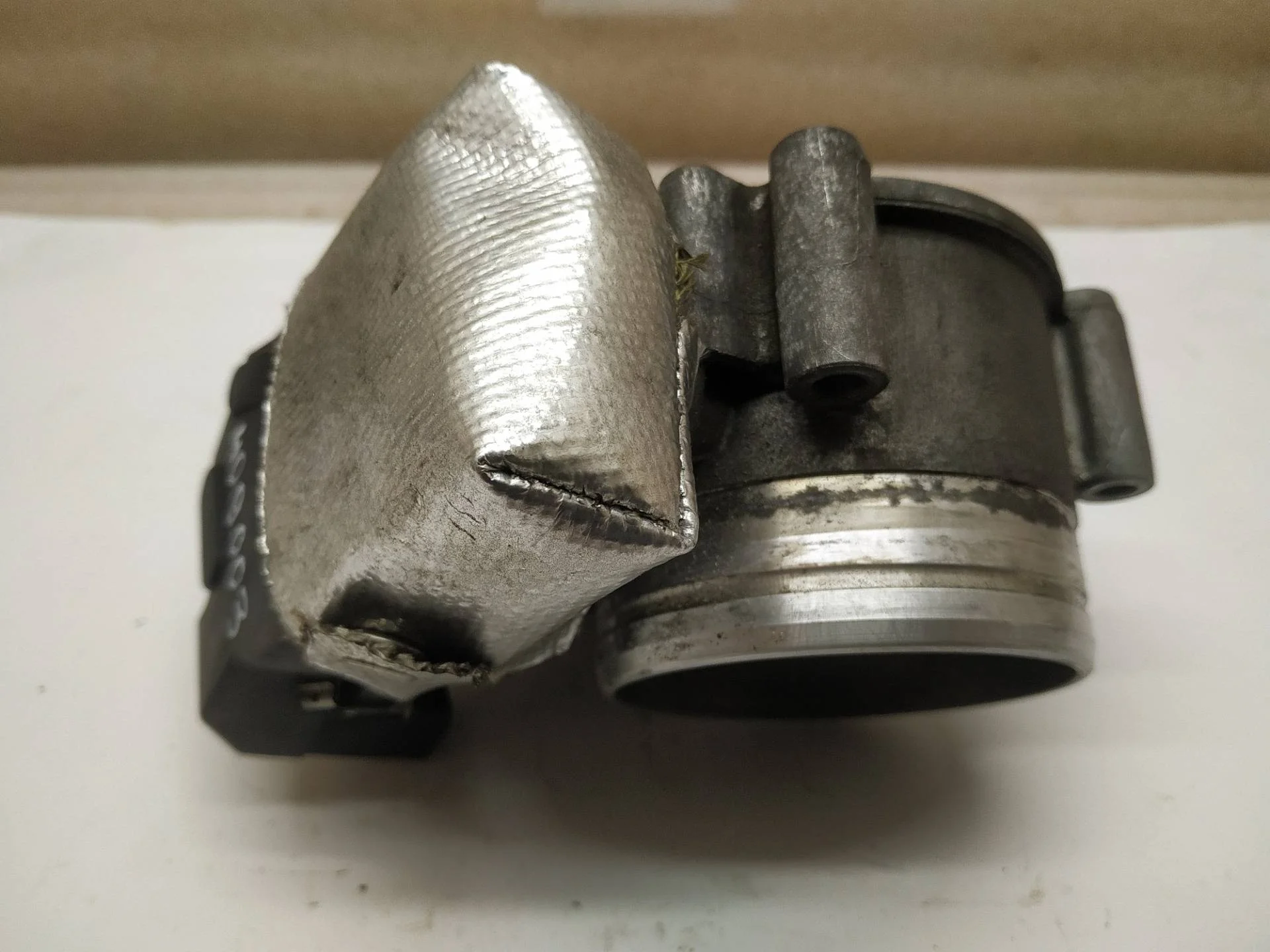 дроссельная заслонка Volkswagen Touareg 2 7P6 2014