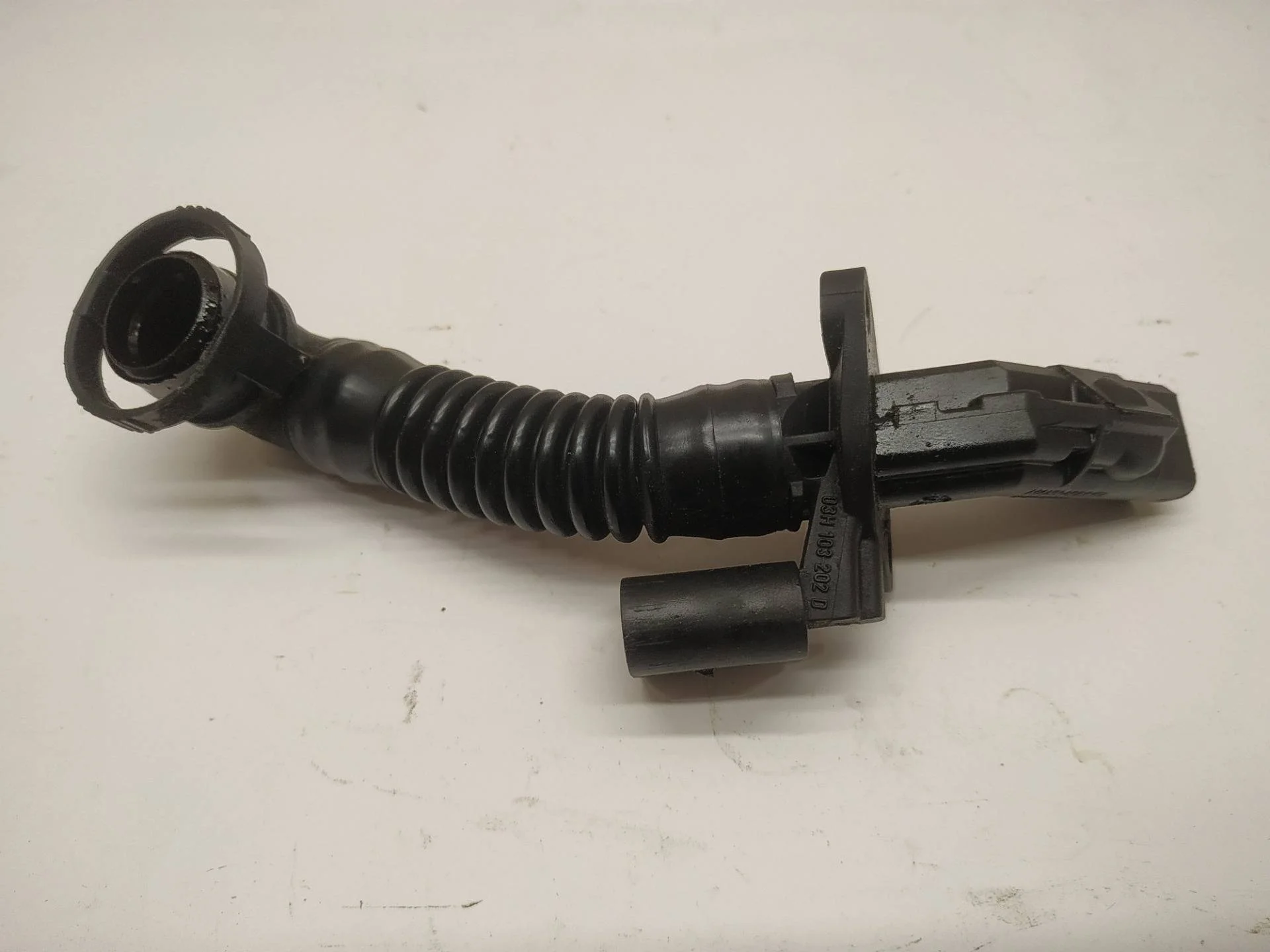 патрубок (трубопровод, шланг) Volkswagen Touareg 2 7P6 2014