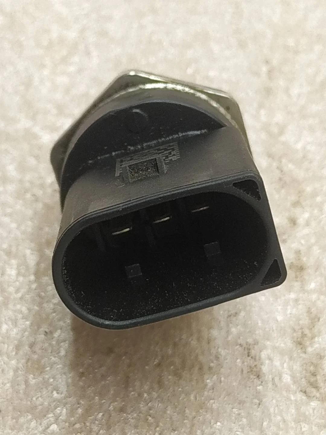 датчик давления топлива Volkswagen Touareg 2 7P6 2011