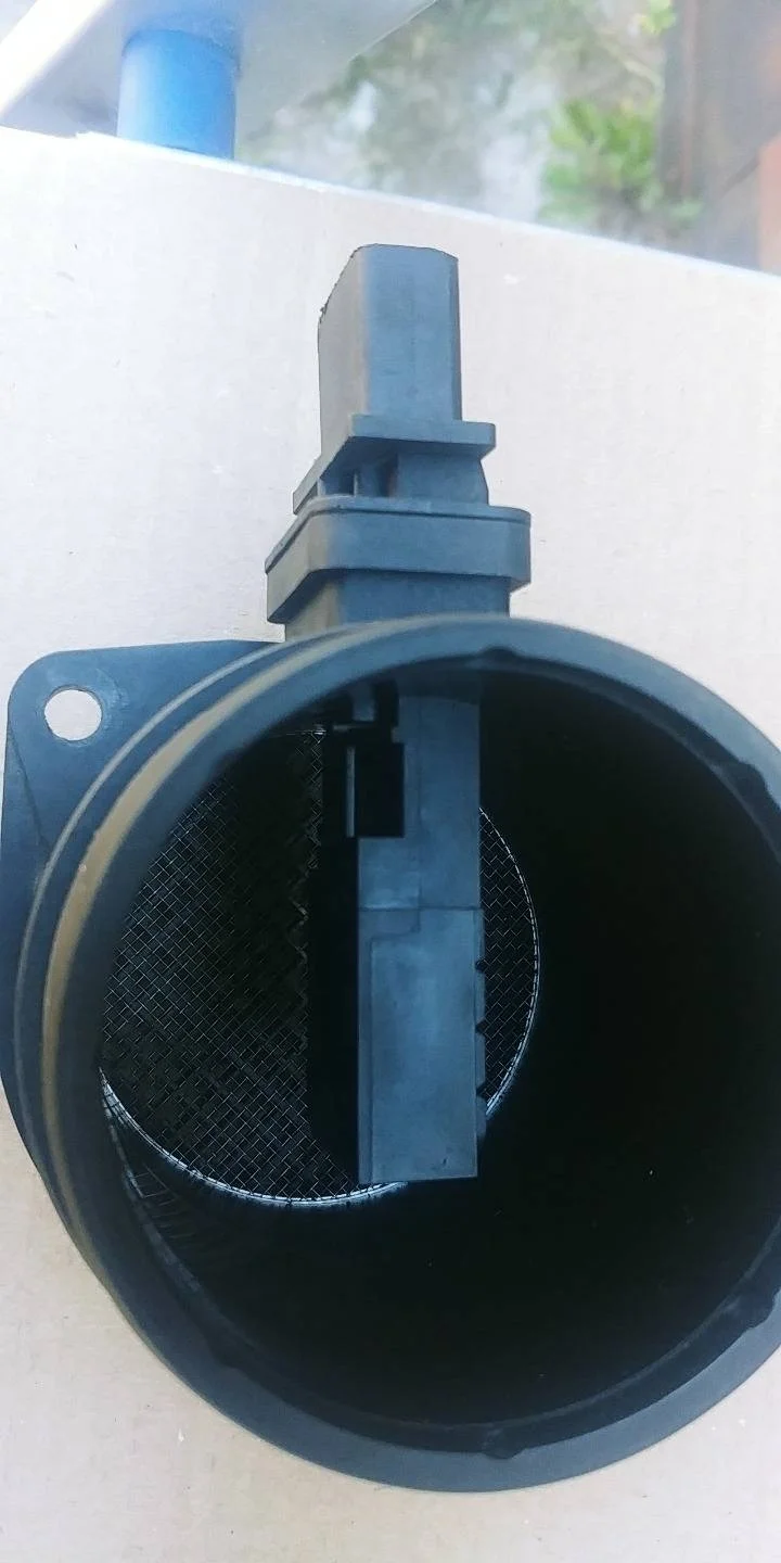 расходомер воздуха Volkswagen Tiguan  2009