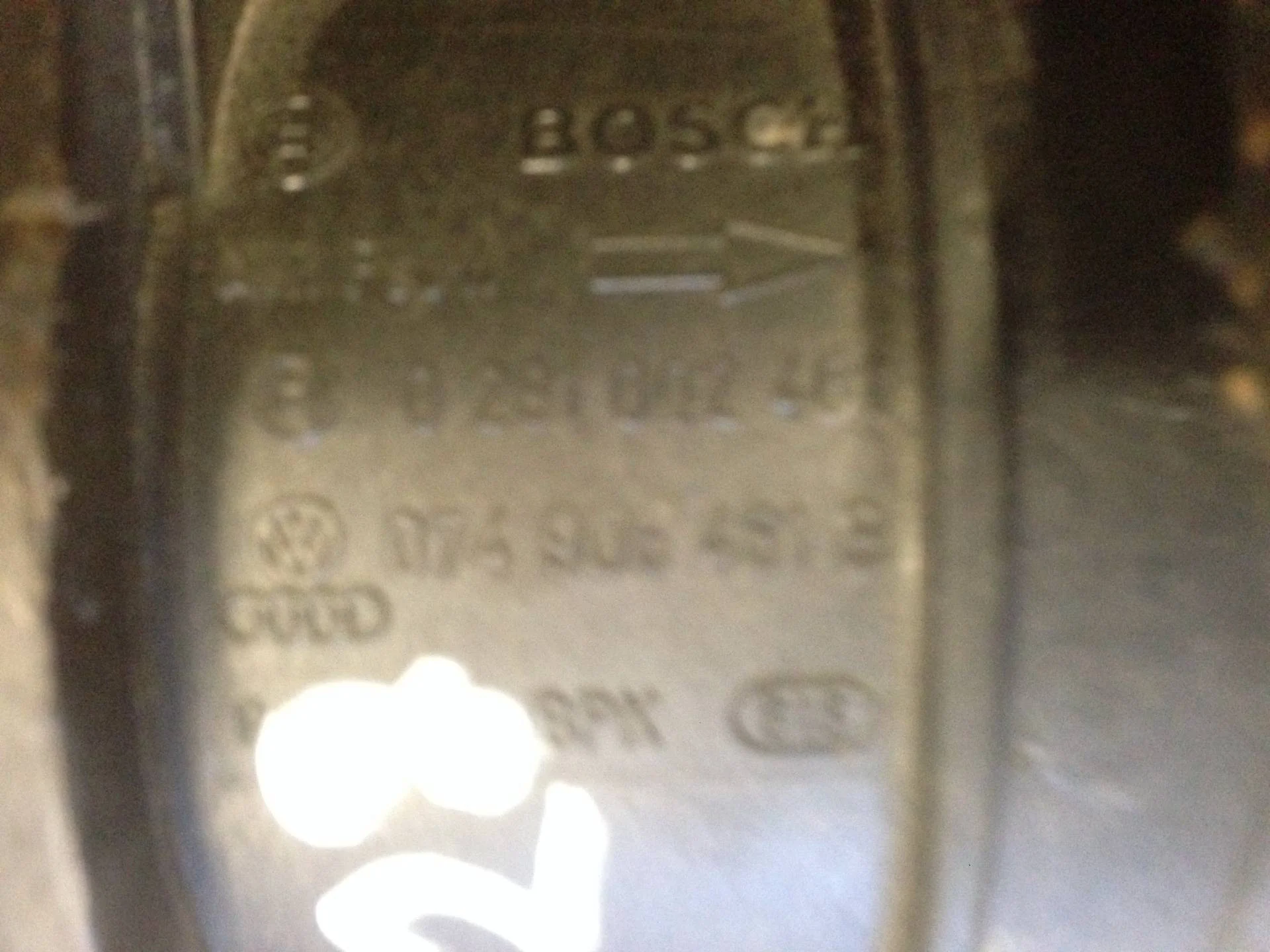 расходомер воздуха Volkswagen Passat B6  2006