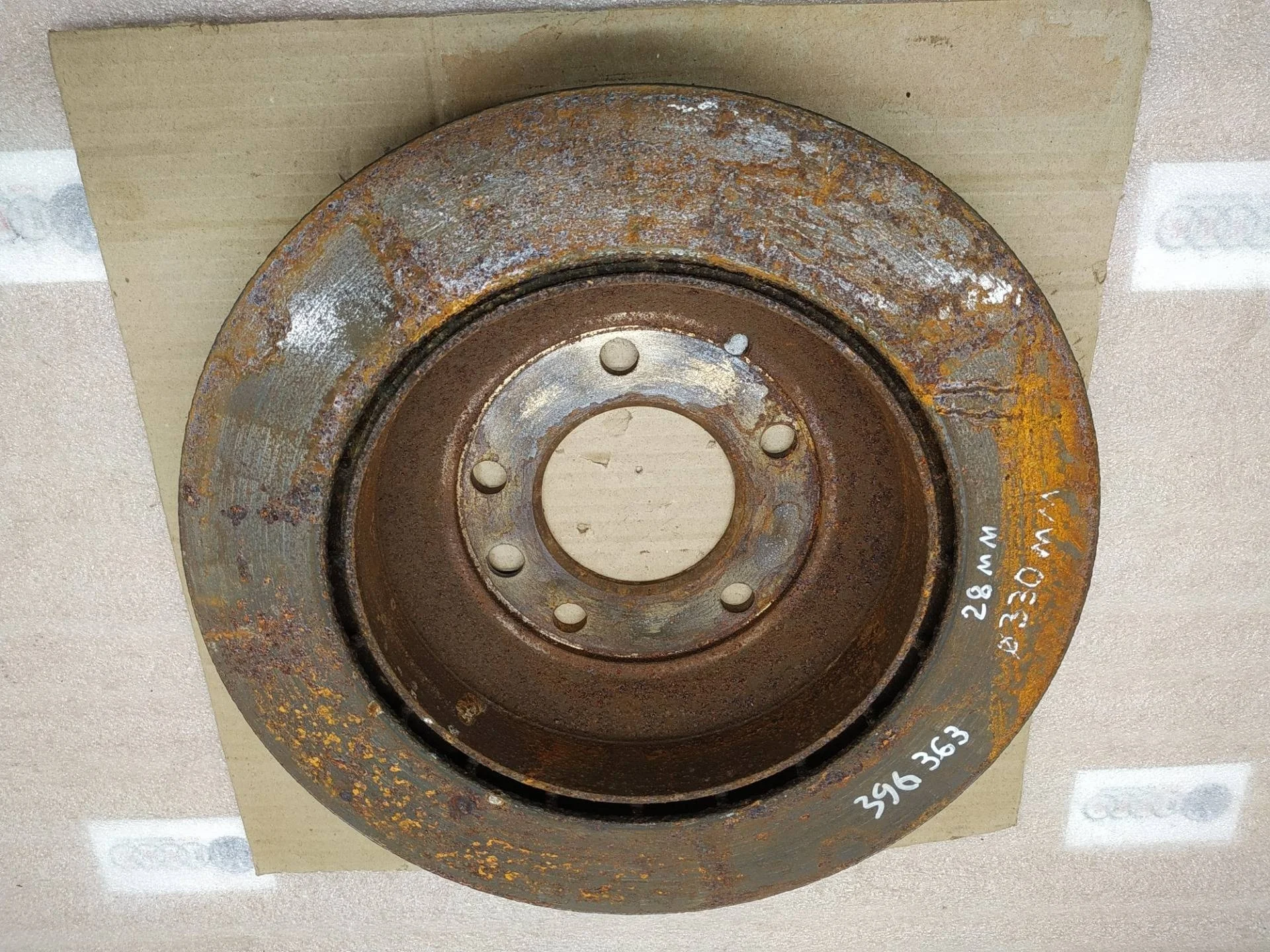 диск тормозной задний Volkswagen Touareg 2 7P6 2014