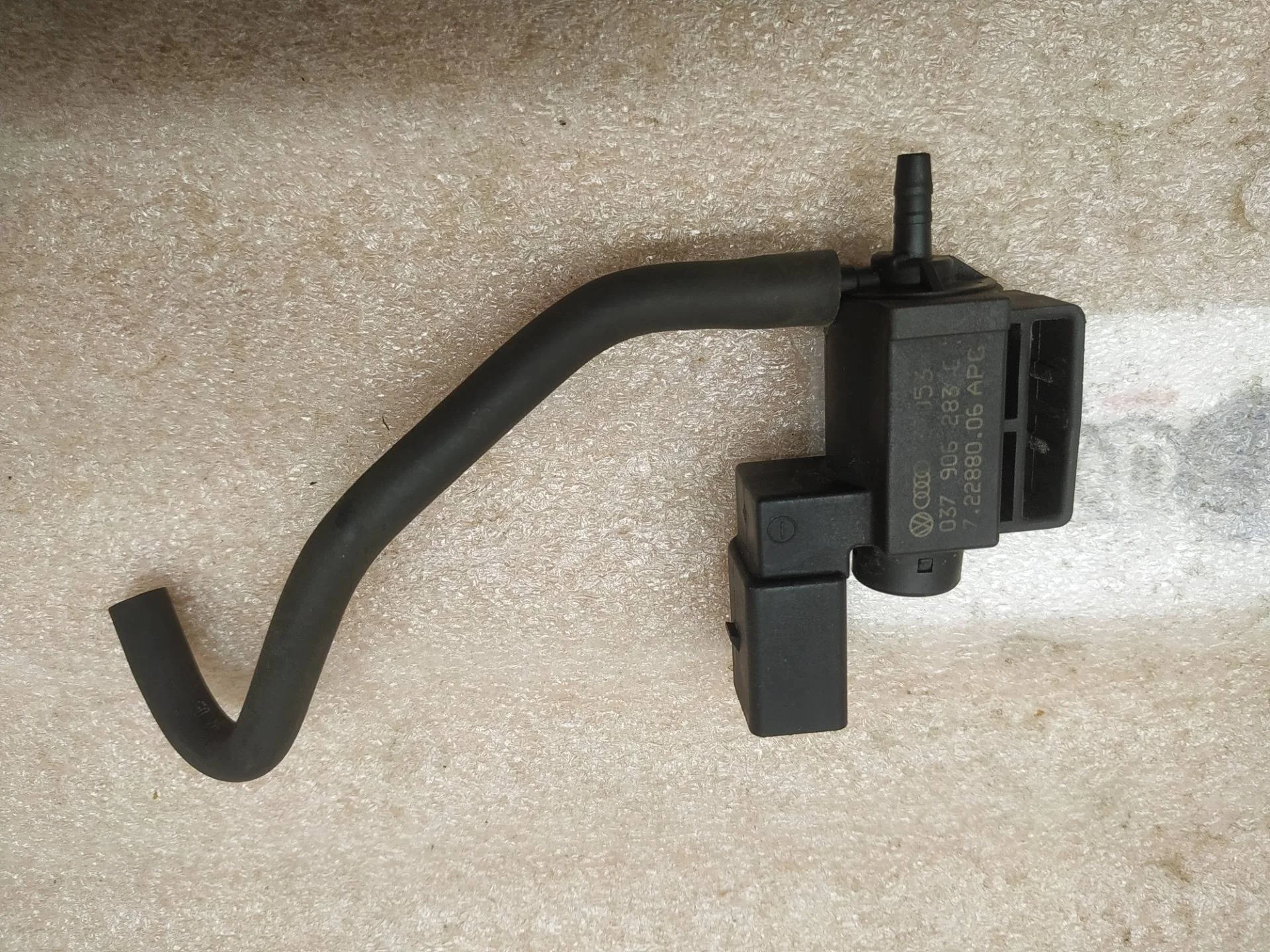 электромагнитный клапан Volkswagen Touareg 2 7P6 2013