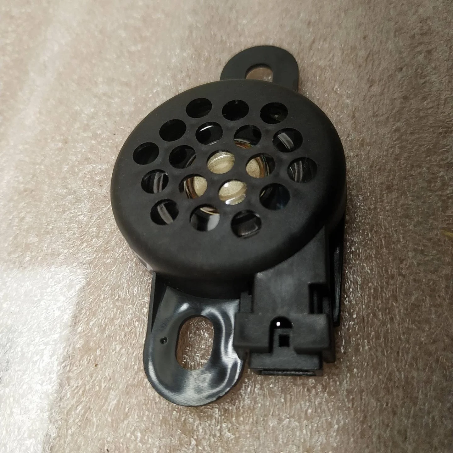 динамик высокочастотный (пищалка) двери Volkswagen Touareg 2 7P6 2013