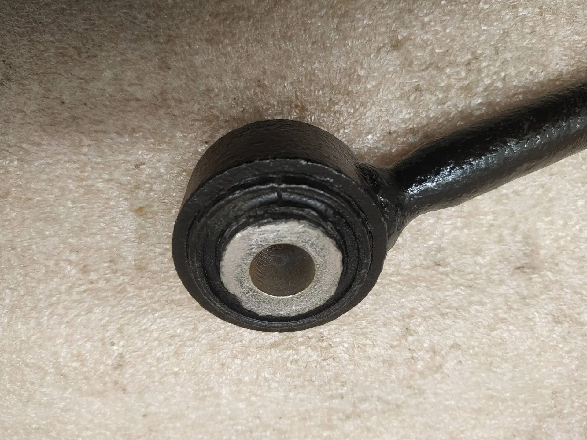 стойка стабилизатора задняя правая Volkswagen Touareg 2 7P6 2011