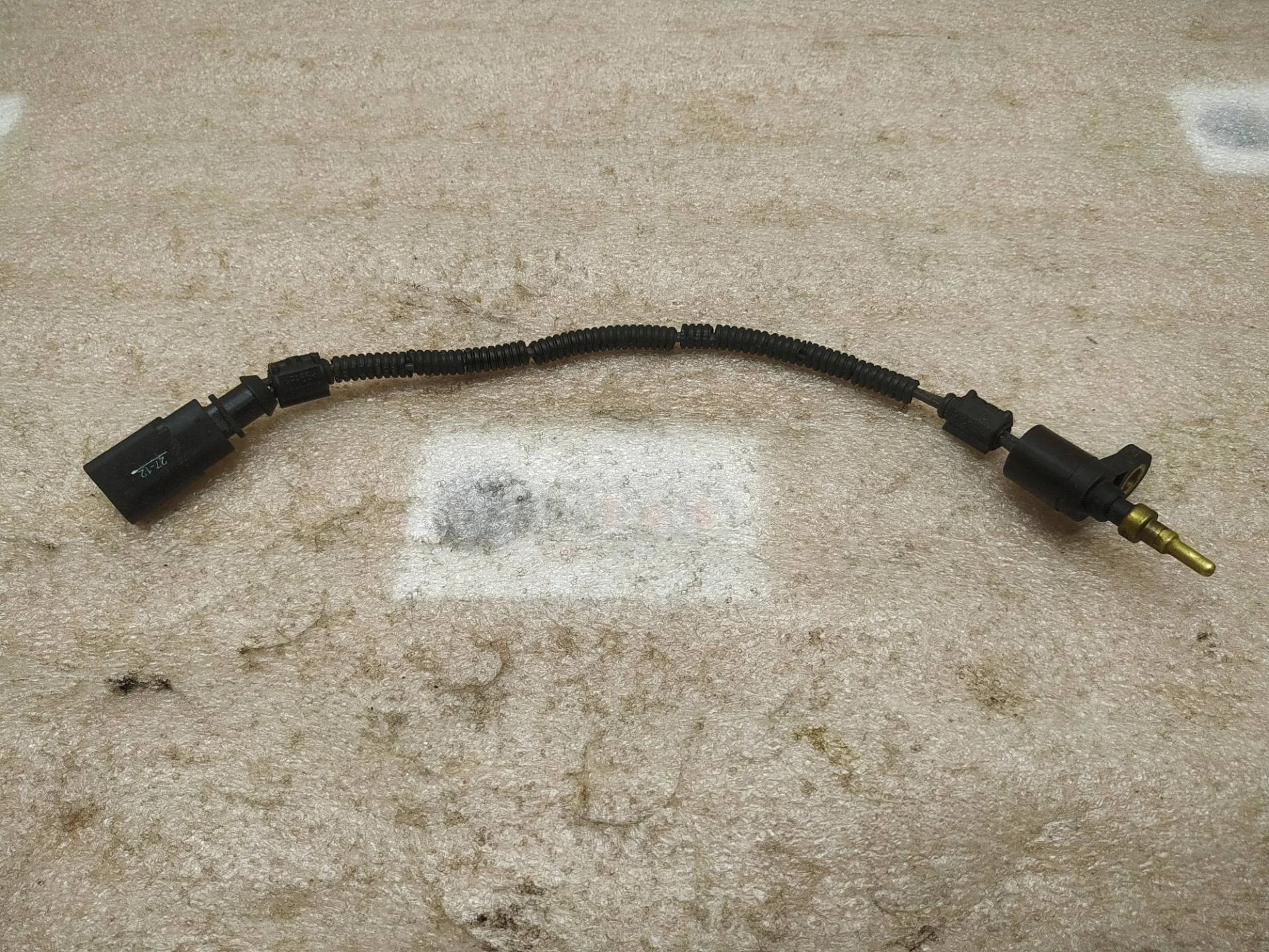 датчик температуры двигателя Volkswagen Touareg 2 7P6 2012