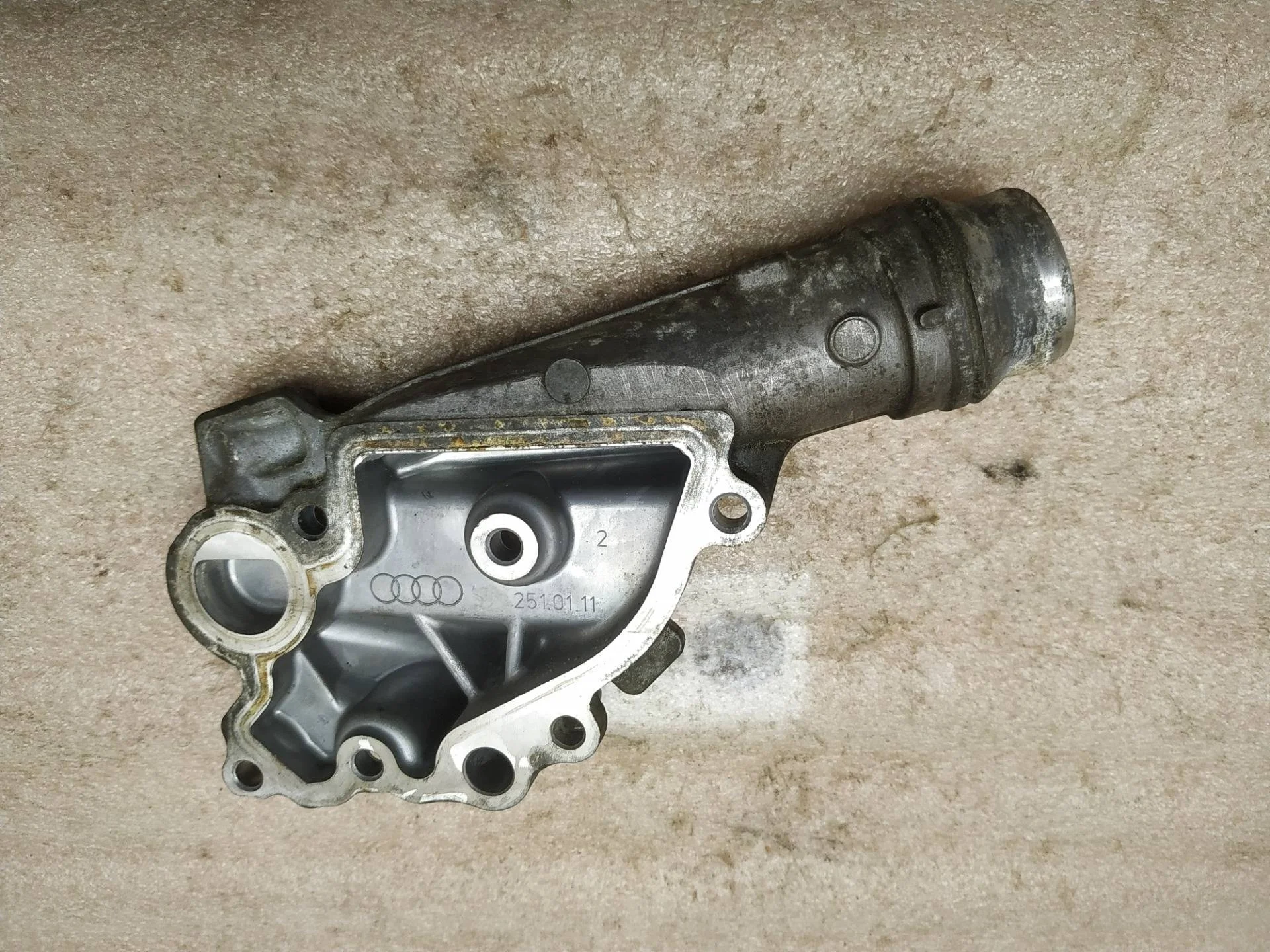 корпус термостата Volkswagen Touareg 2 7P6 2011