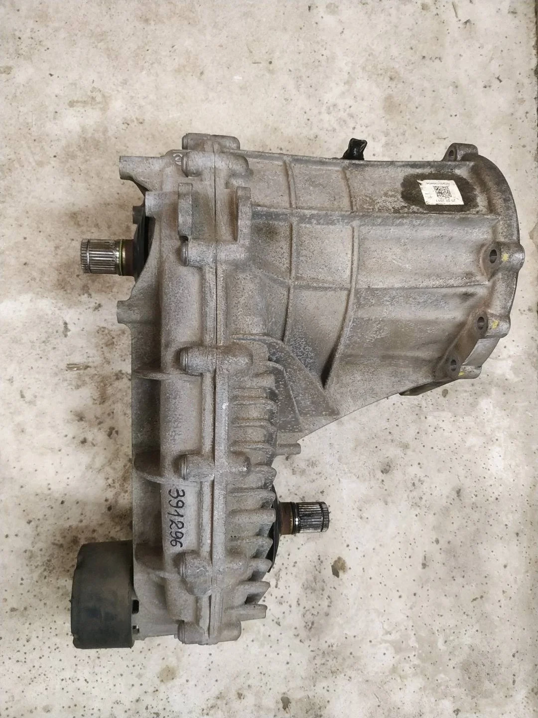 раздаточная коробка Volkswagen Touareg 2 7P6 2011