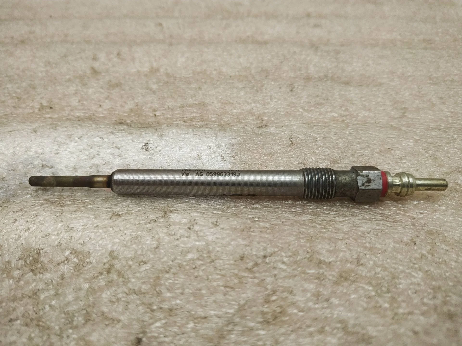 свеча накала Volkswagen Touareg 2 7P6 2013