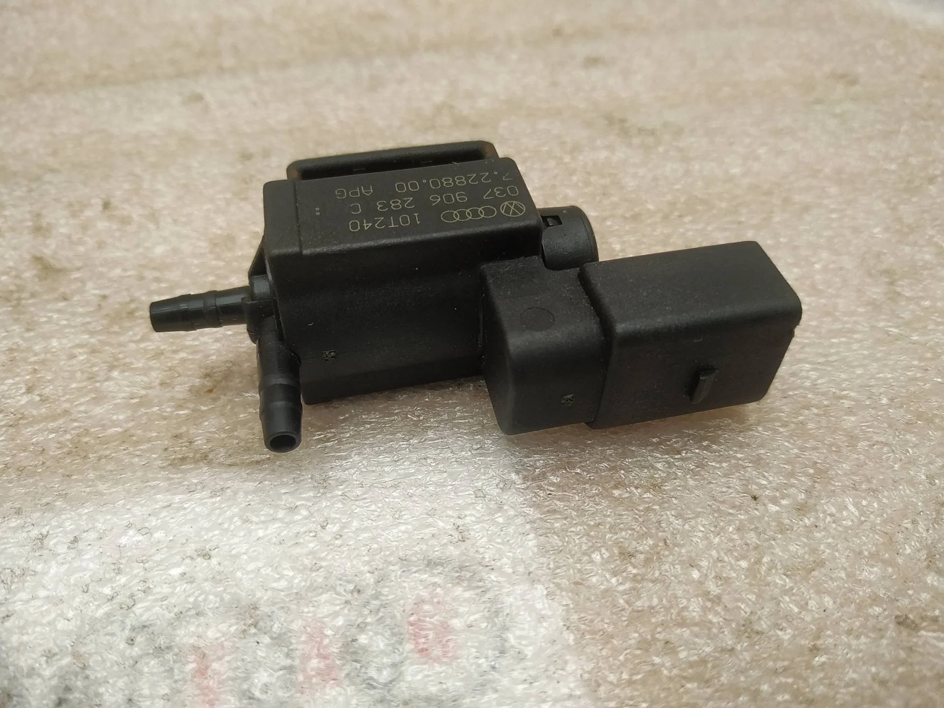 электромагнитный клапан Volkswagen Touareg 2 7P6 2011