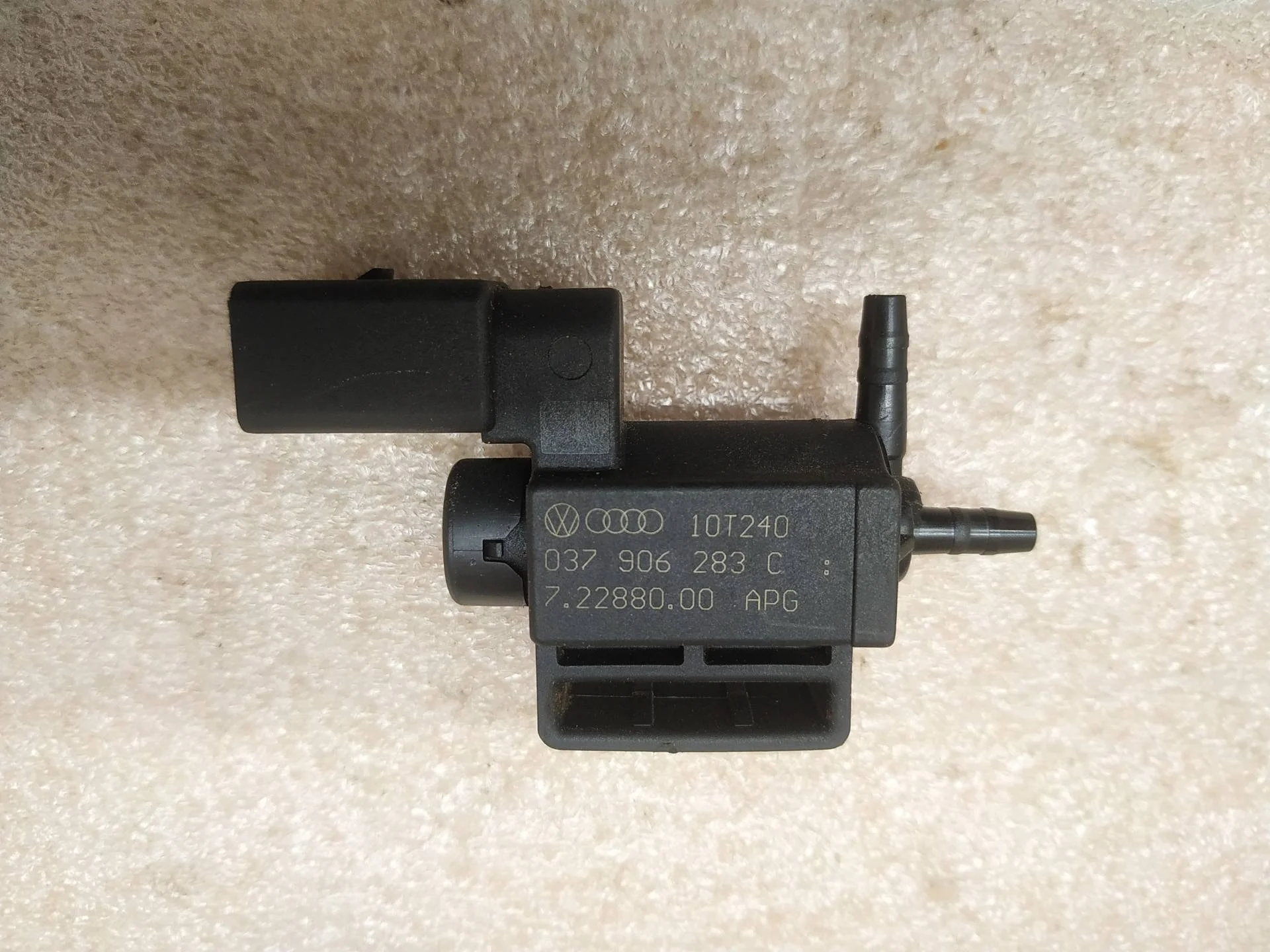 электромагнитный клапан Volkswagen Touareg 2 7P6 2011