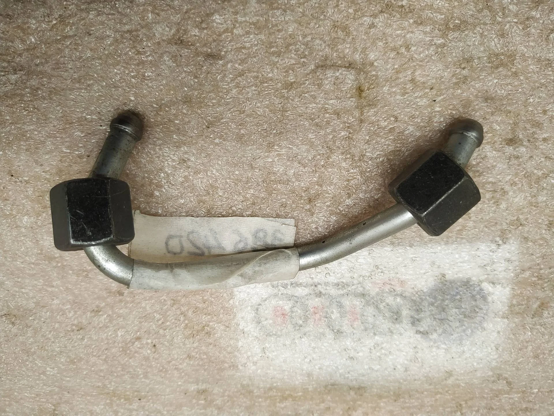 топливная трубка Volkswagen Touareg 2 7P6 2013