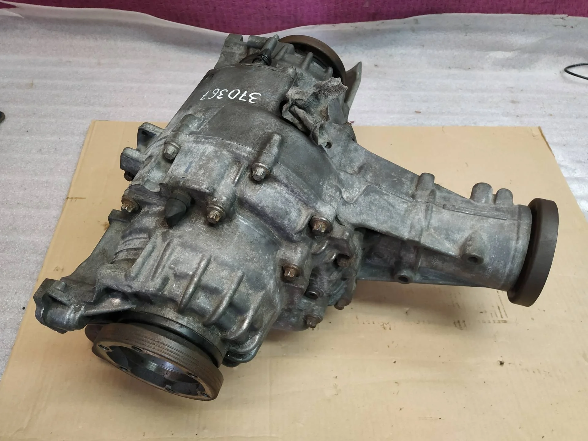 редуктор заднего моста Audi A5 8T 8T 2010