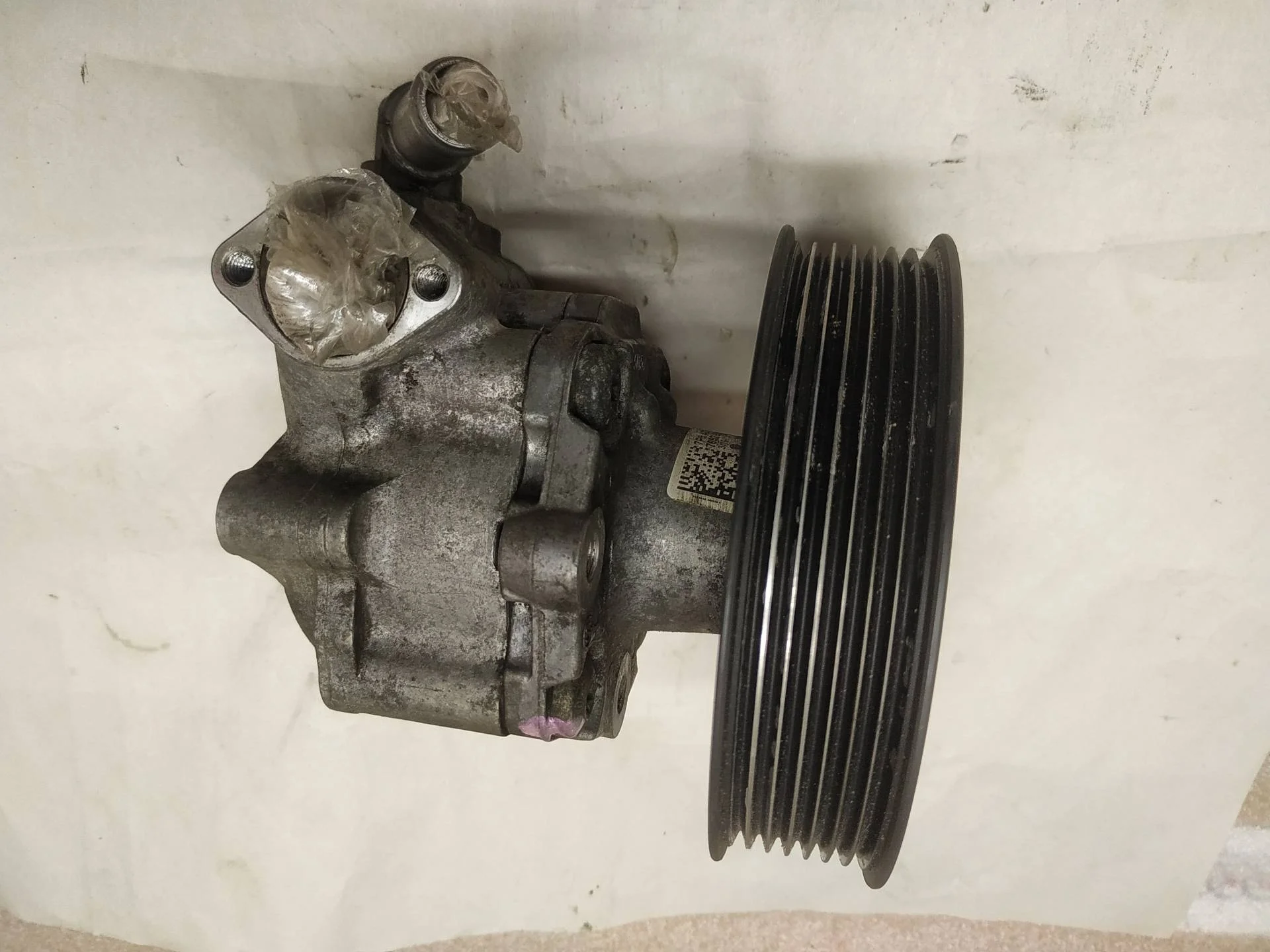 насос гидроусилителя руля Volkswagen Touareg 2 7P6 2013