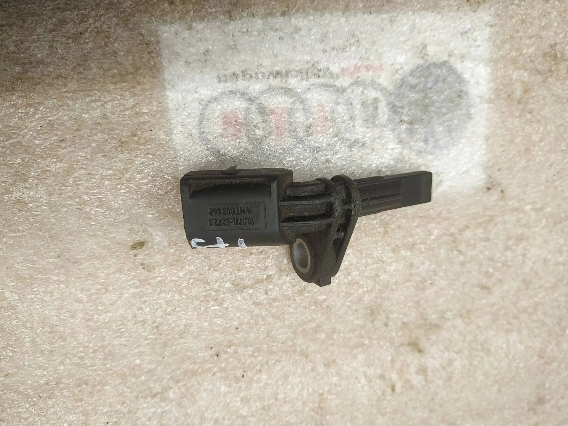 датчик ABS Volkswagen Tiguan  2011