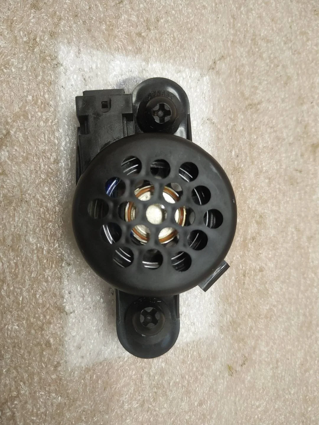 динамик высокочастотный (пищалка) двери Volkswagen Touareg 2 7P6 2012