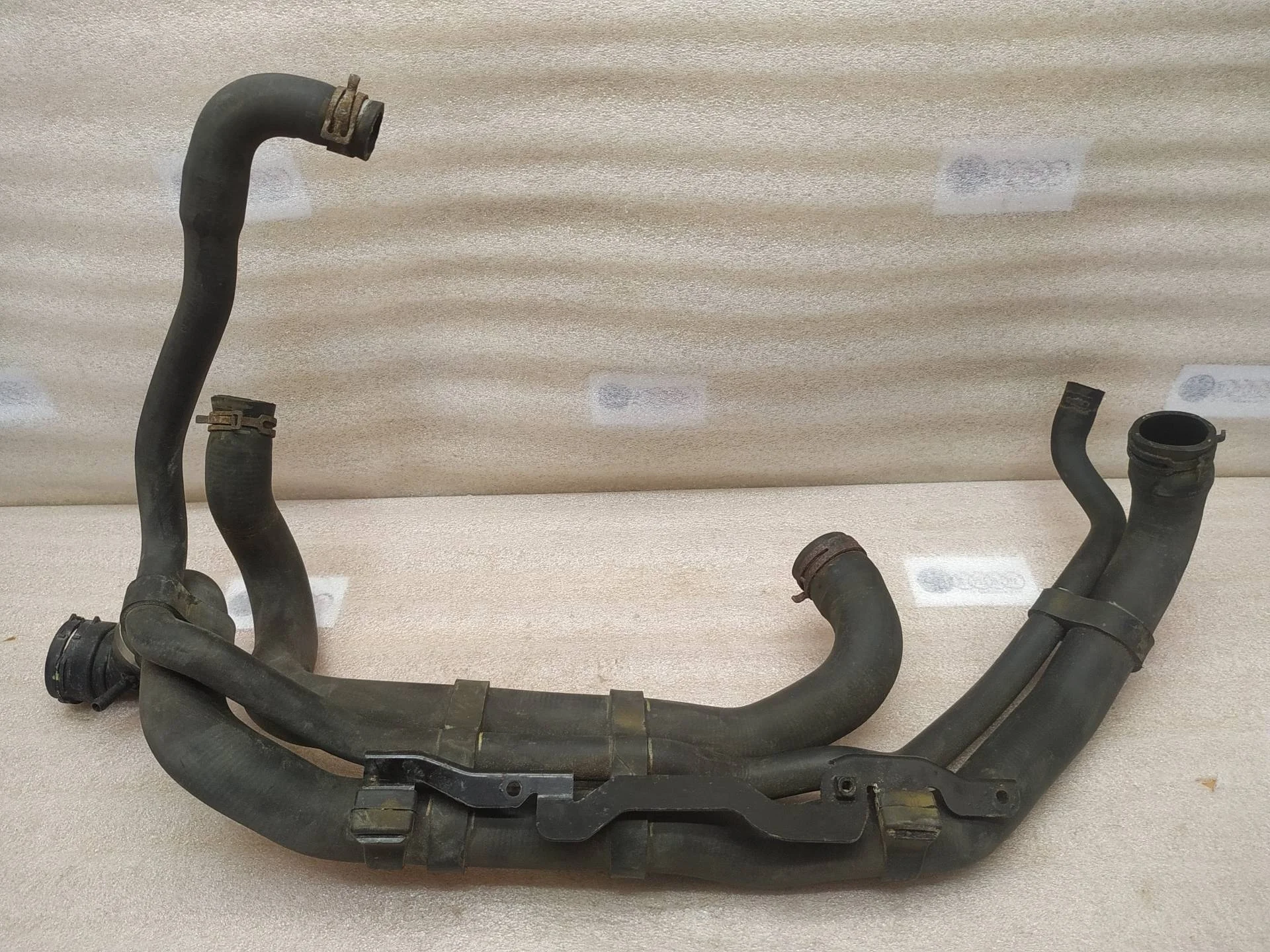 патрубок (трубопровод, шланг) Volkswagen Touareg 2 7P6 2012