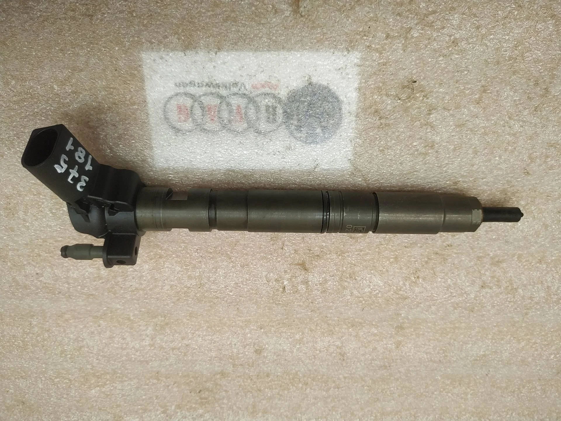 форсунка топливная Audi Q5 8R 8R 2009